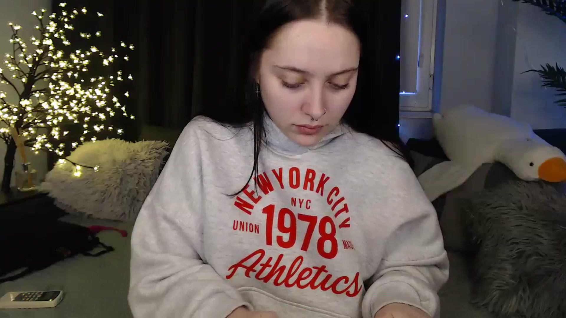 Gallery image thumbnail from AmyWard's myfreecams stream on, 02/02/2026, 14:50 image 18 of 20