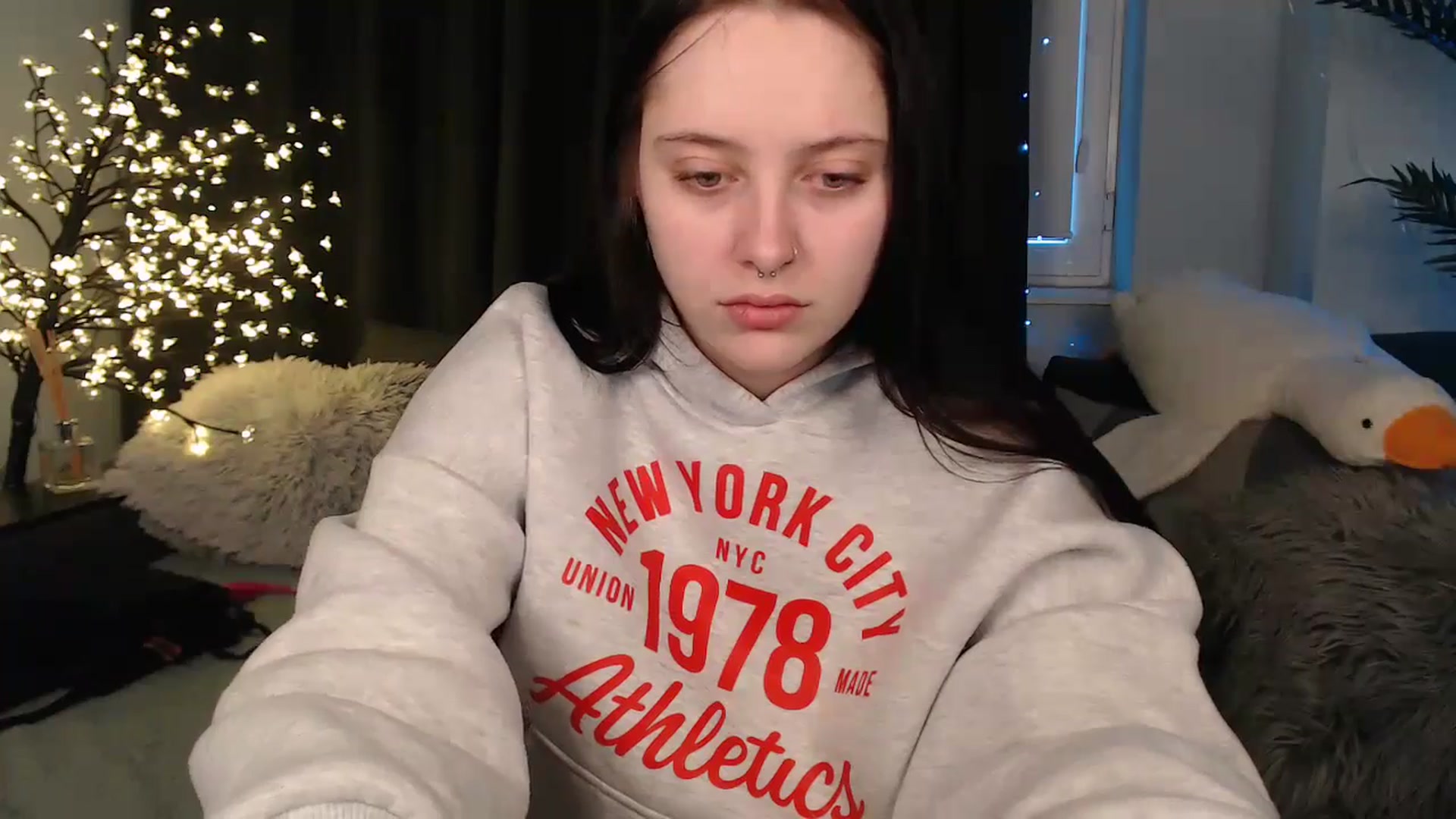 Gallery image thumbnail from AmyWard's myfreecams stream on, 02/02/2026, 14:50 image 8 of 20
