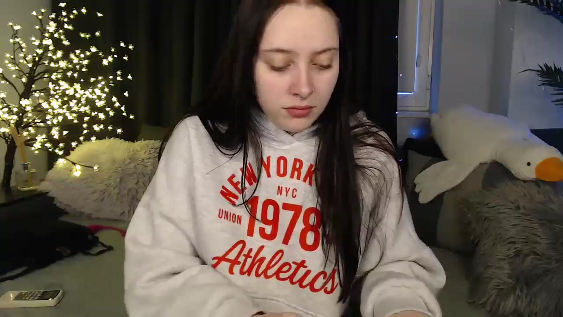 Gallery image thumbnail from AmyWard's myfreecams stream on, 02/02/2026, 14:50 image 16 of 20
