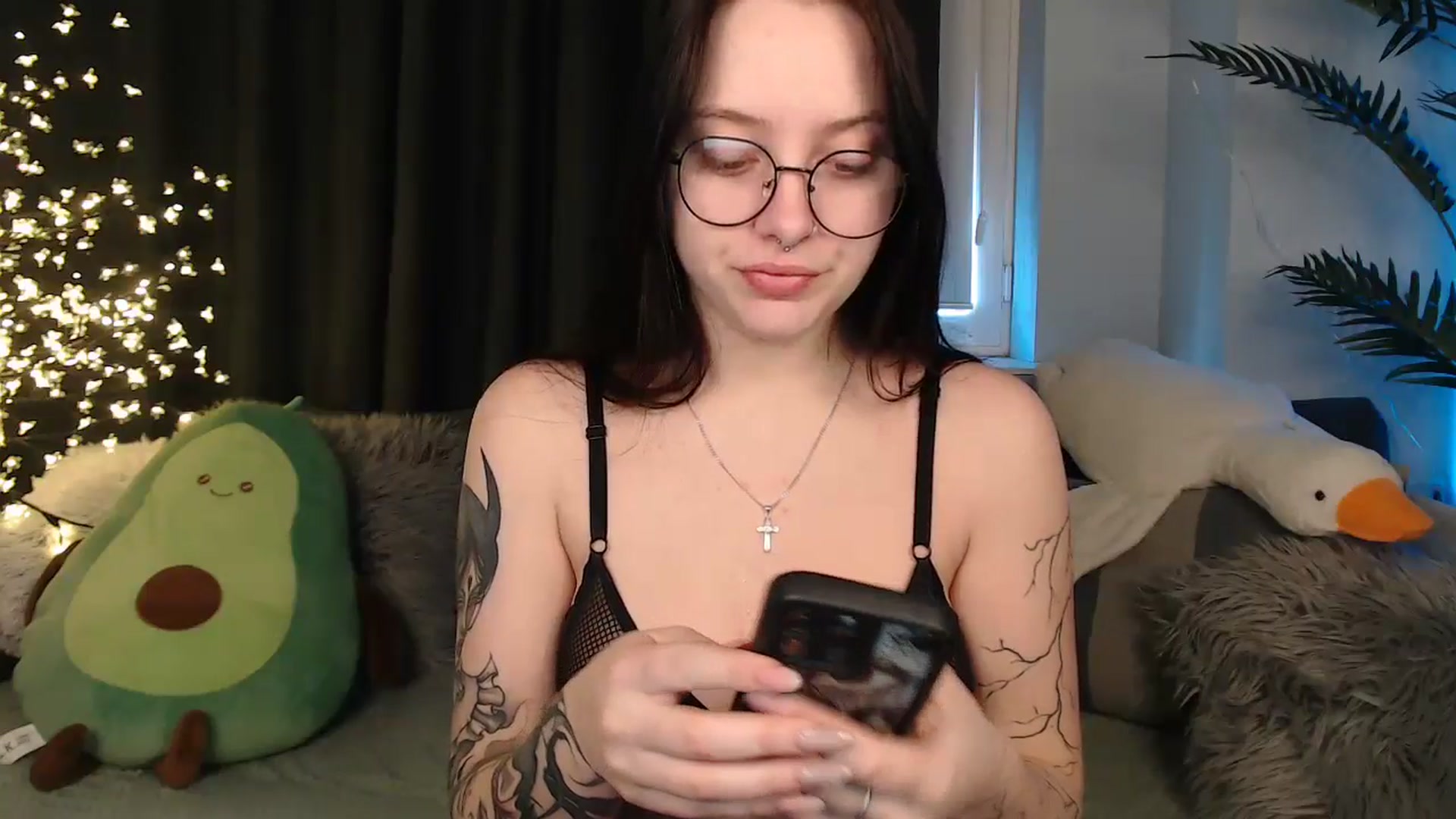 Gallery image thumbnail from AmyWard's myfreecams stream on, 02/03/2026, 10:50 image 2 of 20
