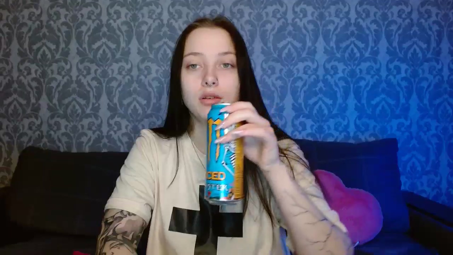 Gallery image thumbnail from AmyWard's myfreecams stream on, 02/10/2026, 10:37 image 15 of 20