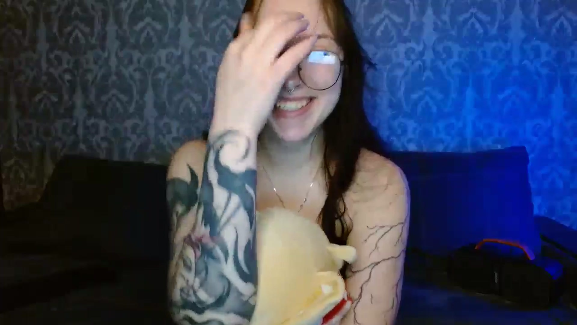 Gallery image thumbnail from AmyWard's myfreecams stream on, 02/14/2026, 11:03 image 3 of 20