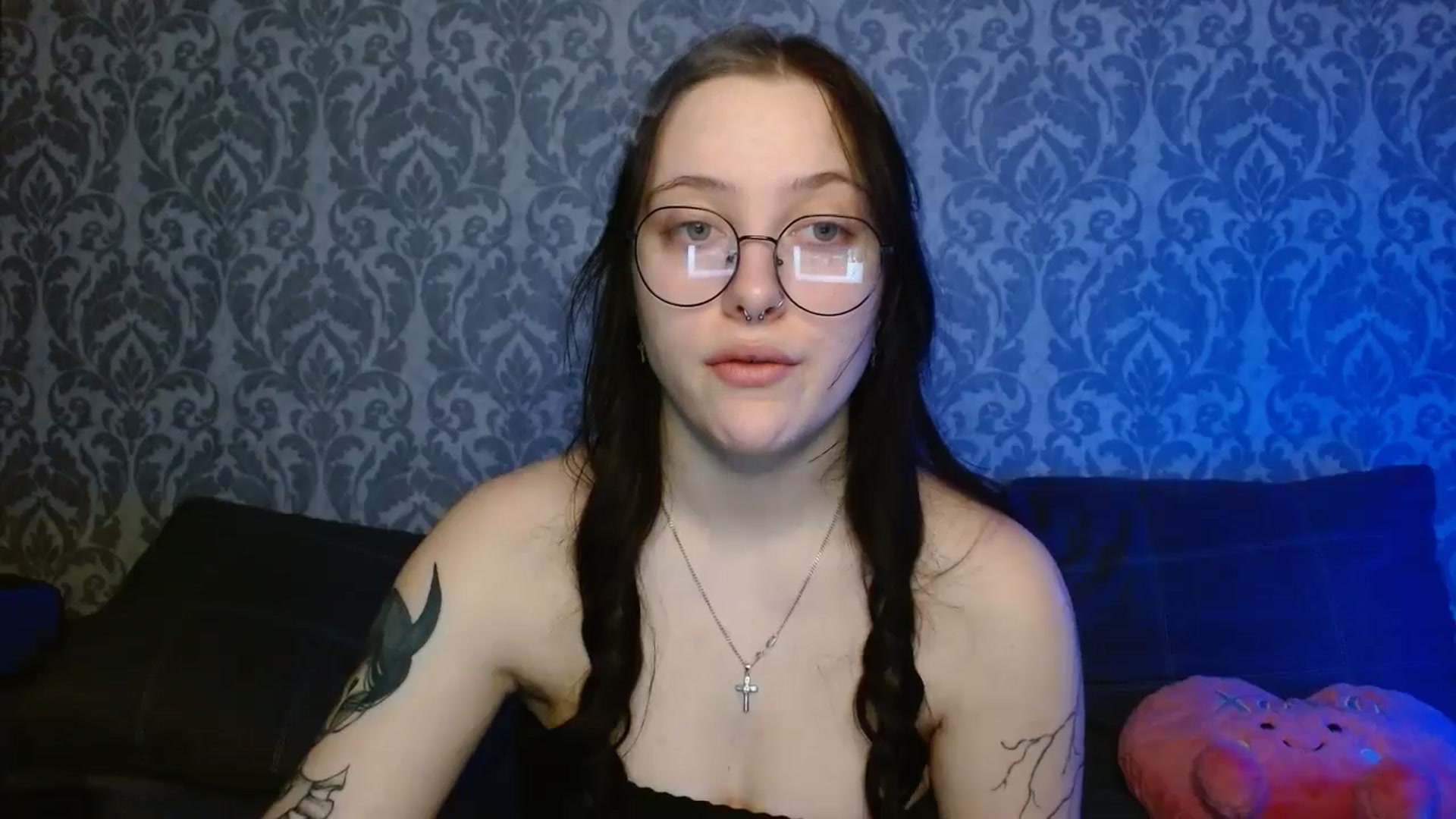 Gallery image thumbnail from AmyWard's myfreecams stream on, 02/16/2026, 10:10 image 16 of 20