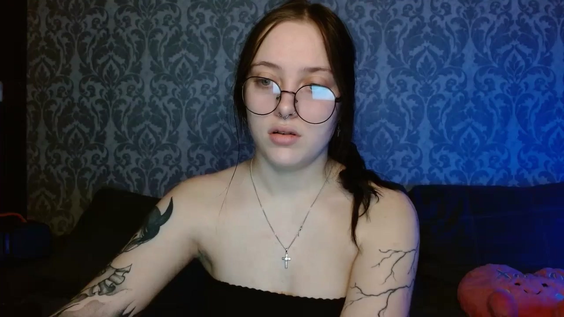 Gallery image thumbnail from AmyWard's myfreecams stream on, 02/16/2026, 11:00 image 5 of 20