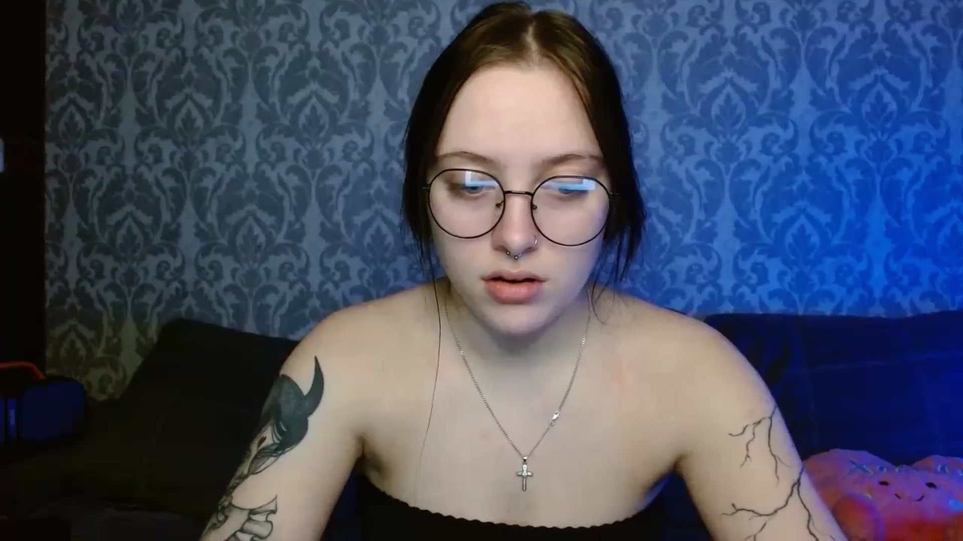 Gallery image thumbnail from AmyWard's myfreecams stream on, 02/16/2026, 11:00 image 14 of 20