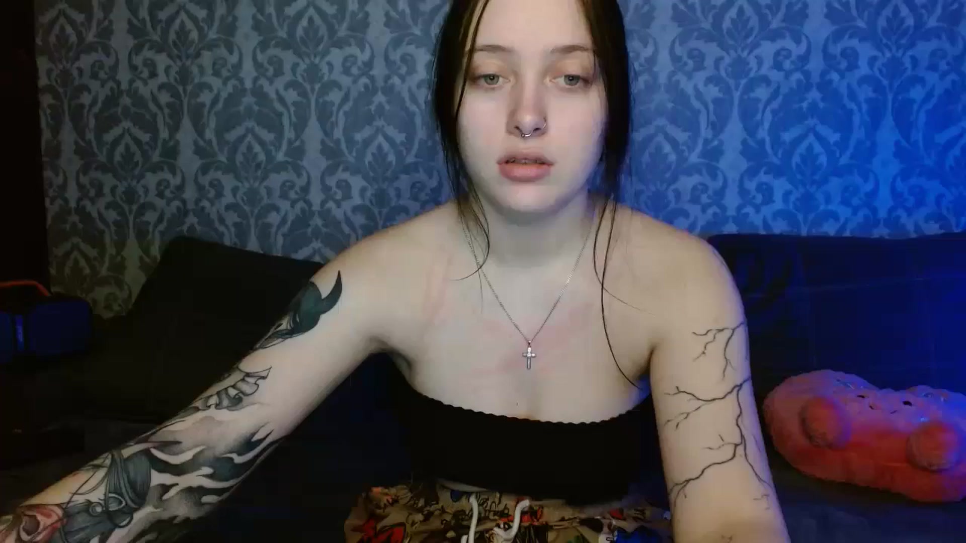 Gallery image thumbnail from AmyWard's myfreecams stream on, 02/16/2026, 12:01 image 16 of 20