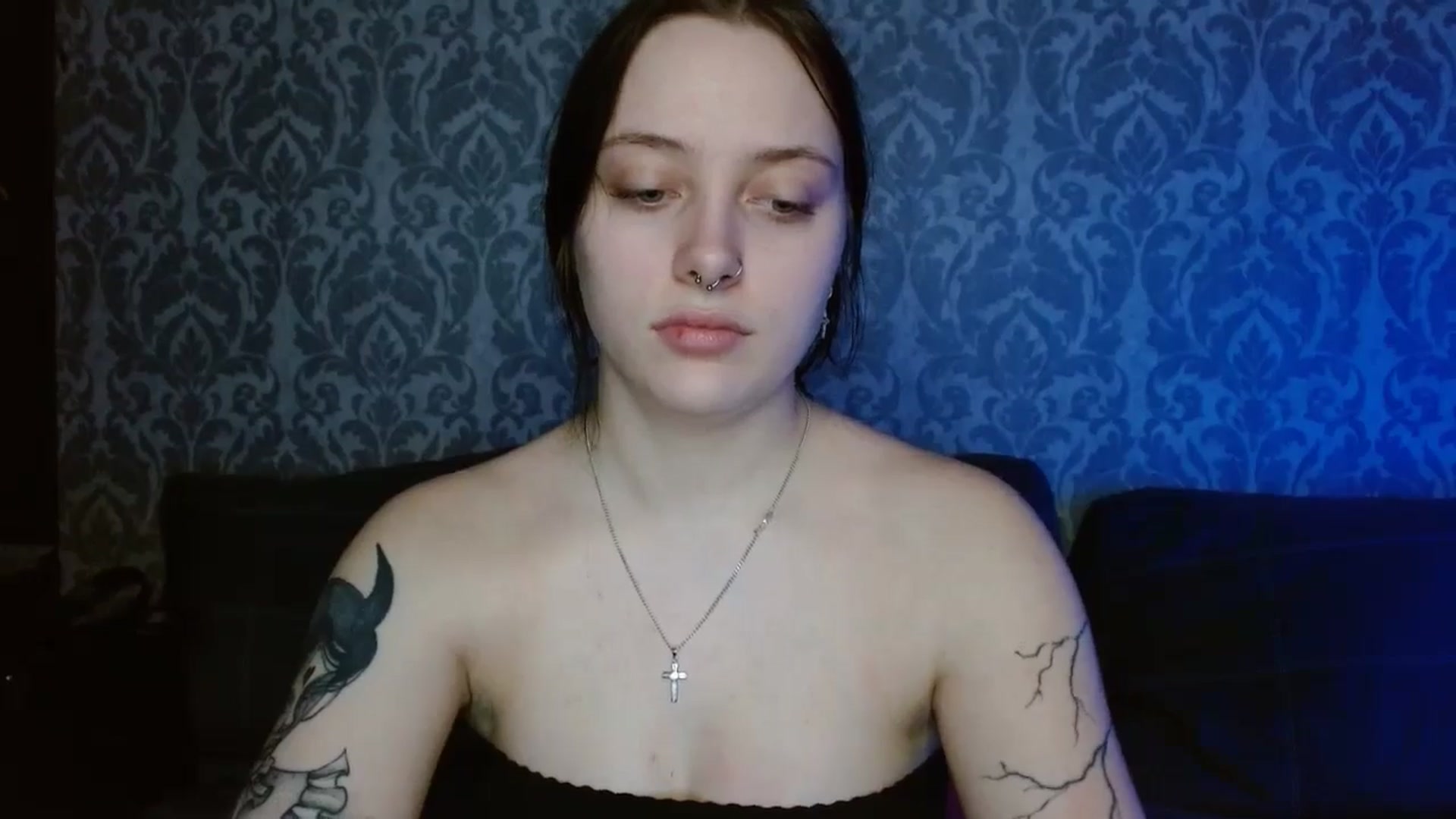 Gallery image thumbnail from AmyWard's myfreecams stream on, 03/01/2026, 12:44 image 16 of 20