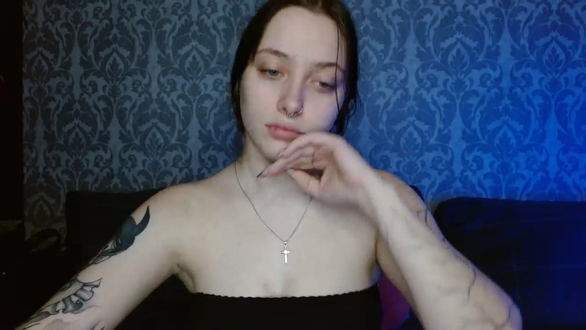Gallery image thumbnail from AmyWard's myfreecams stream on, 03/01/2026, 12:44 image 12 of 20
