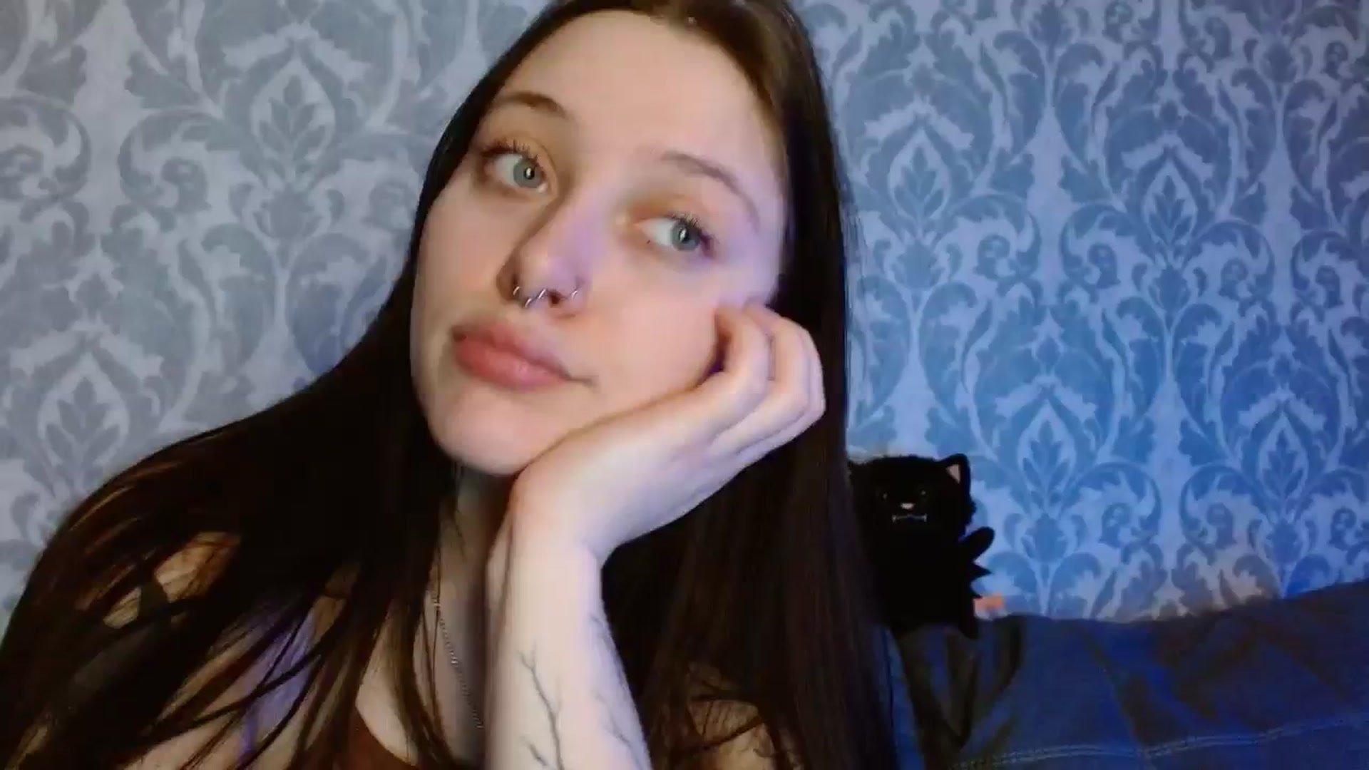 Gallery image thumbnail from AmyWard's myfreecams stream on, 03/26/2026, 14:32 image 14 of 20