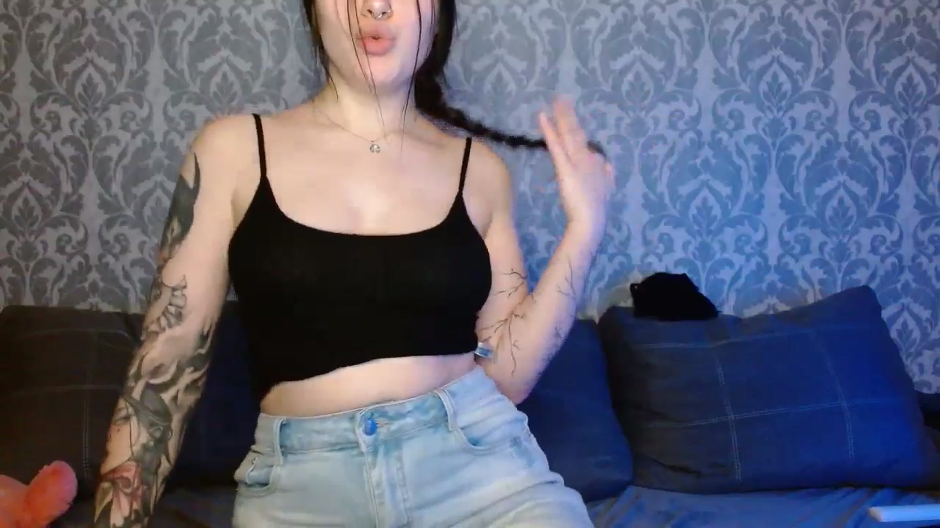 Gallery image thumbnail from AmyWard's myfreecams stream on, 03/29/2026, 13:24 image 12 of 20