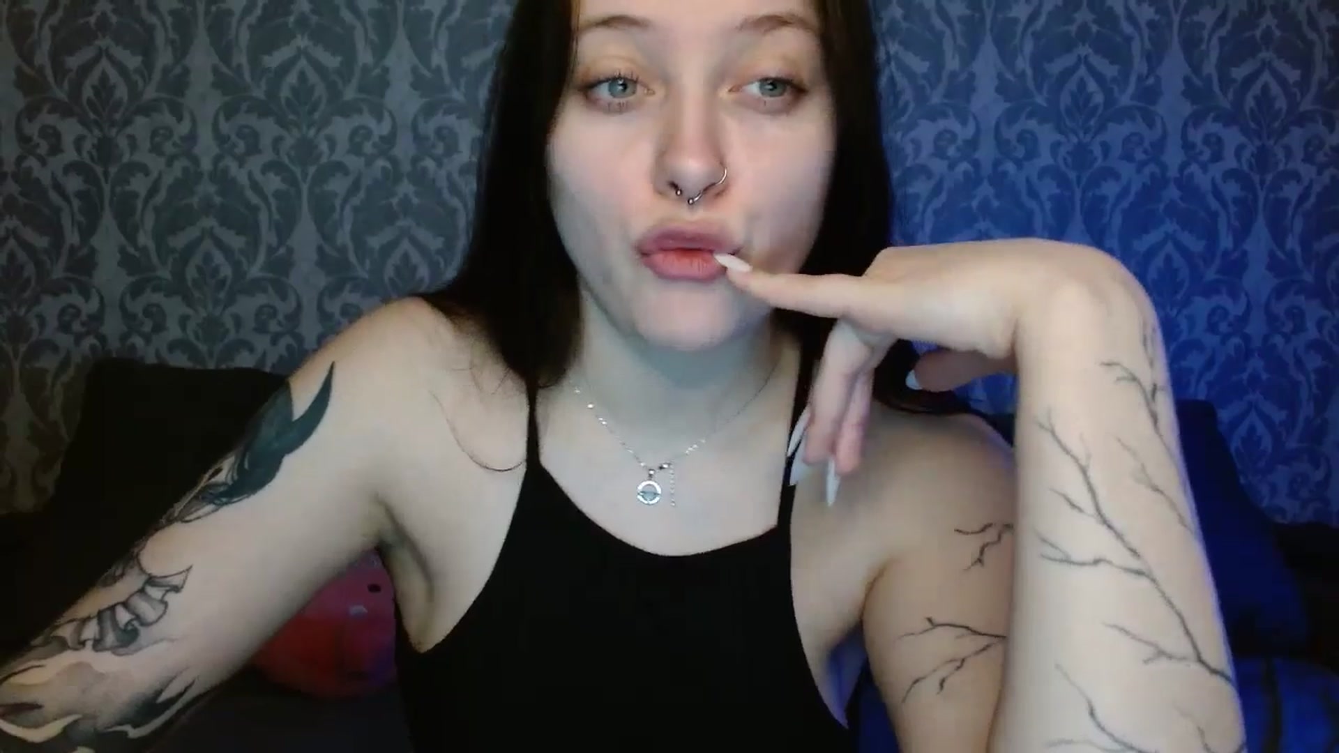 Gallery image thumbnail from AmyWard's myfreecams stream on, 04/03/2026, 10:35 image 2 of 20
