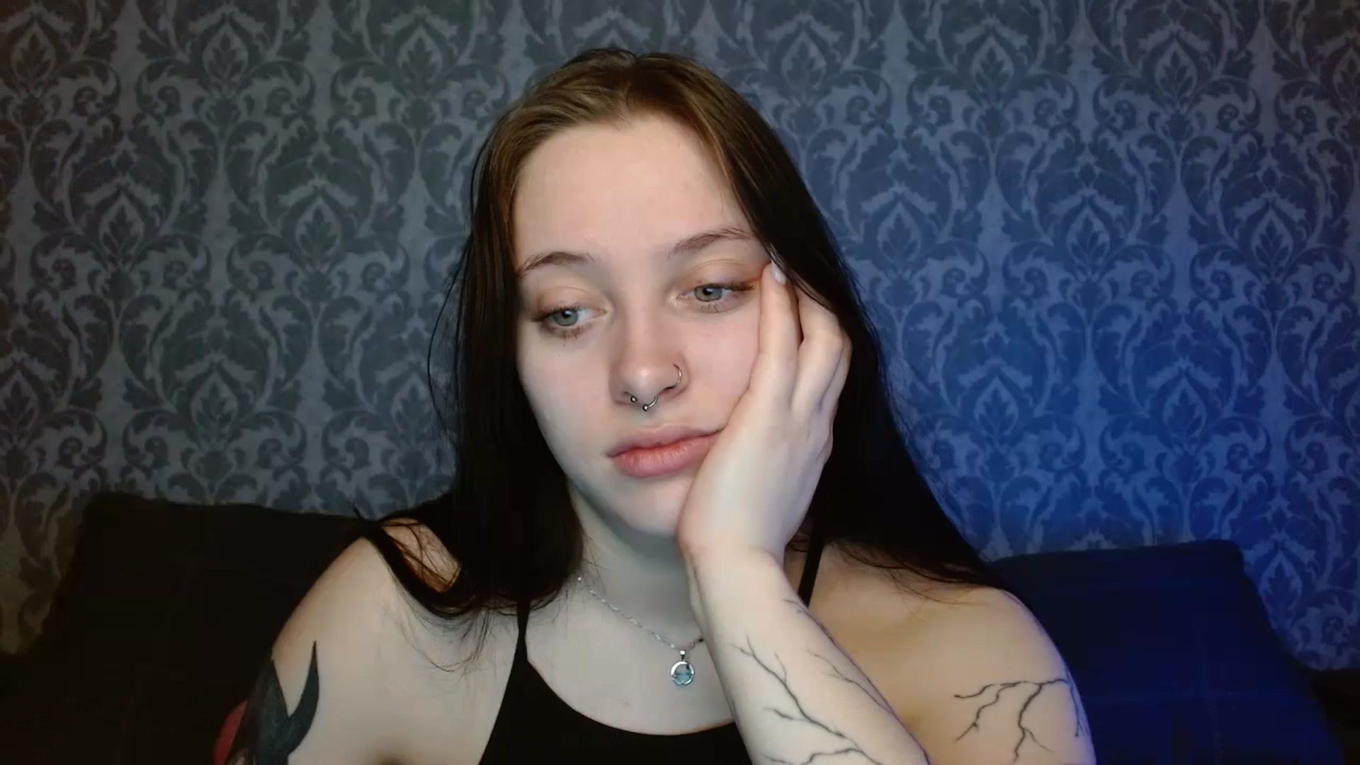 Gallery image thumbnail from AmyWard's myfreecams stream on, 04/03/2026, 10:35 image 14 of 20