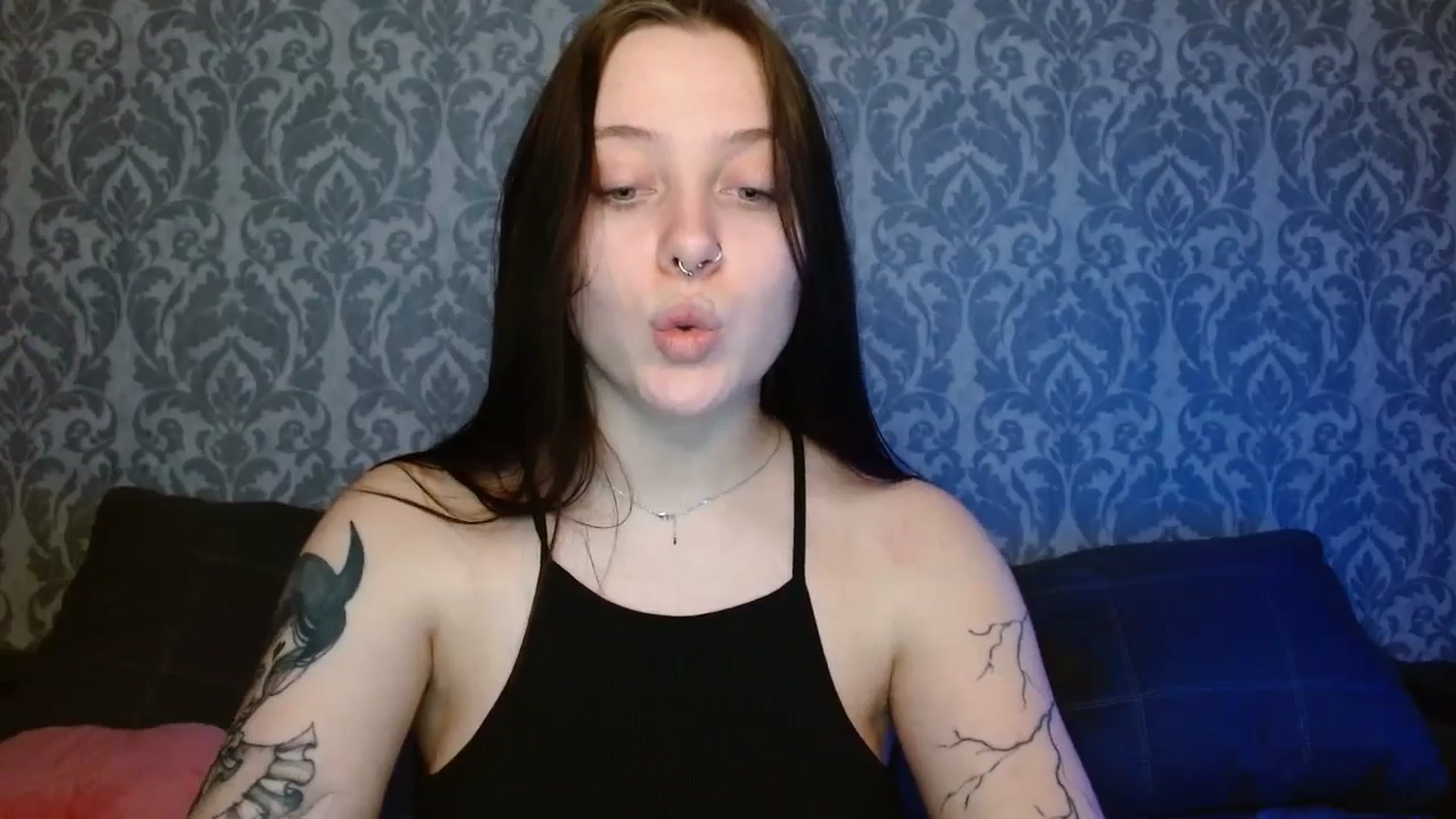 Gallery image thumbnail from AmyWard's myfreecams stream on, 04/03/2026, 12:32 image 2 of 20