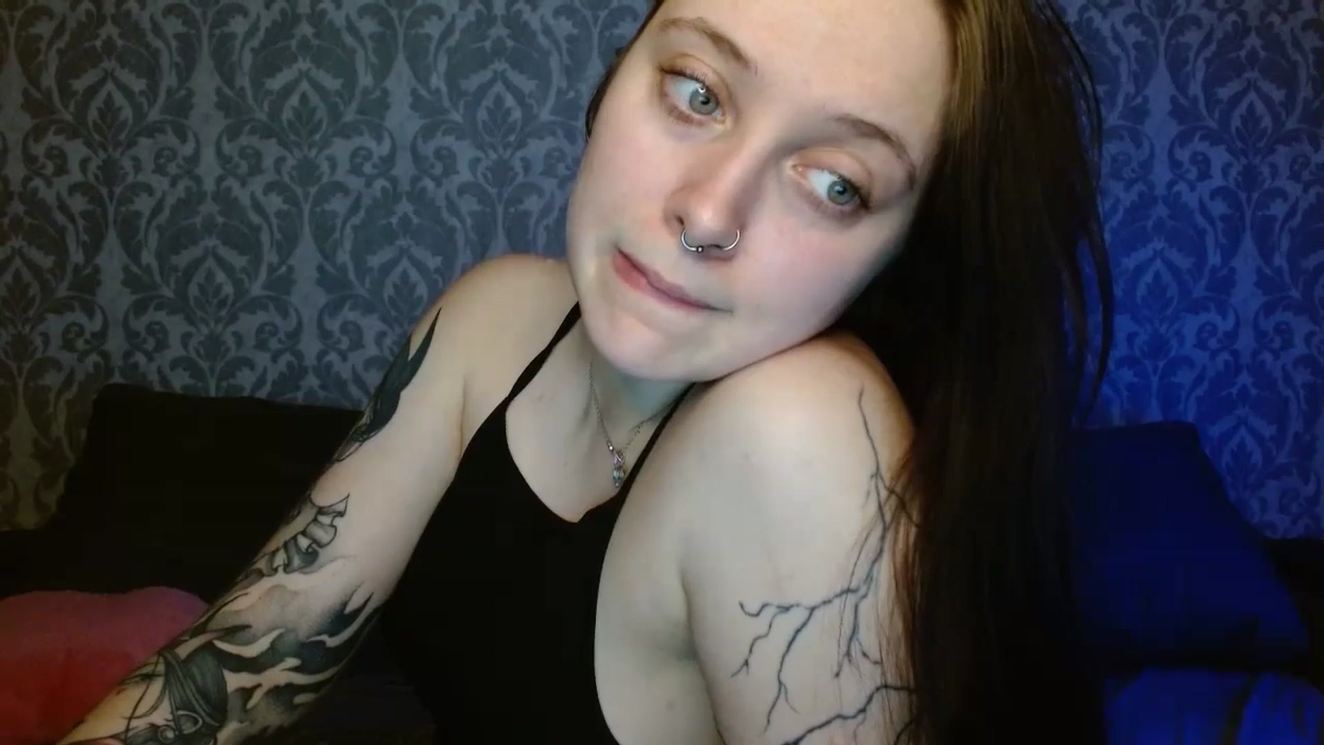 Gallery image thumbnail from AmyWard's myfreecams stream on, 04/03/2026, 13:46 image 5 of 20