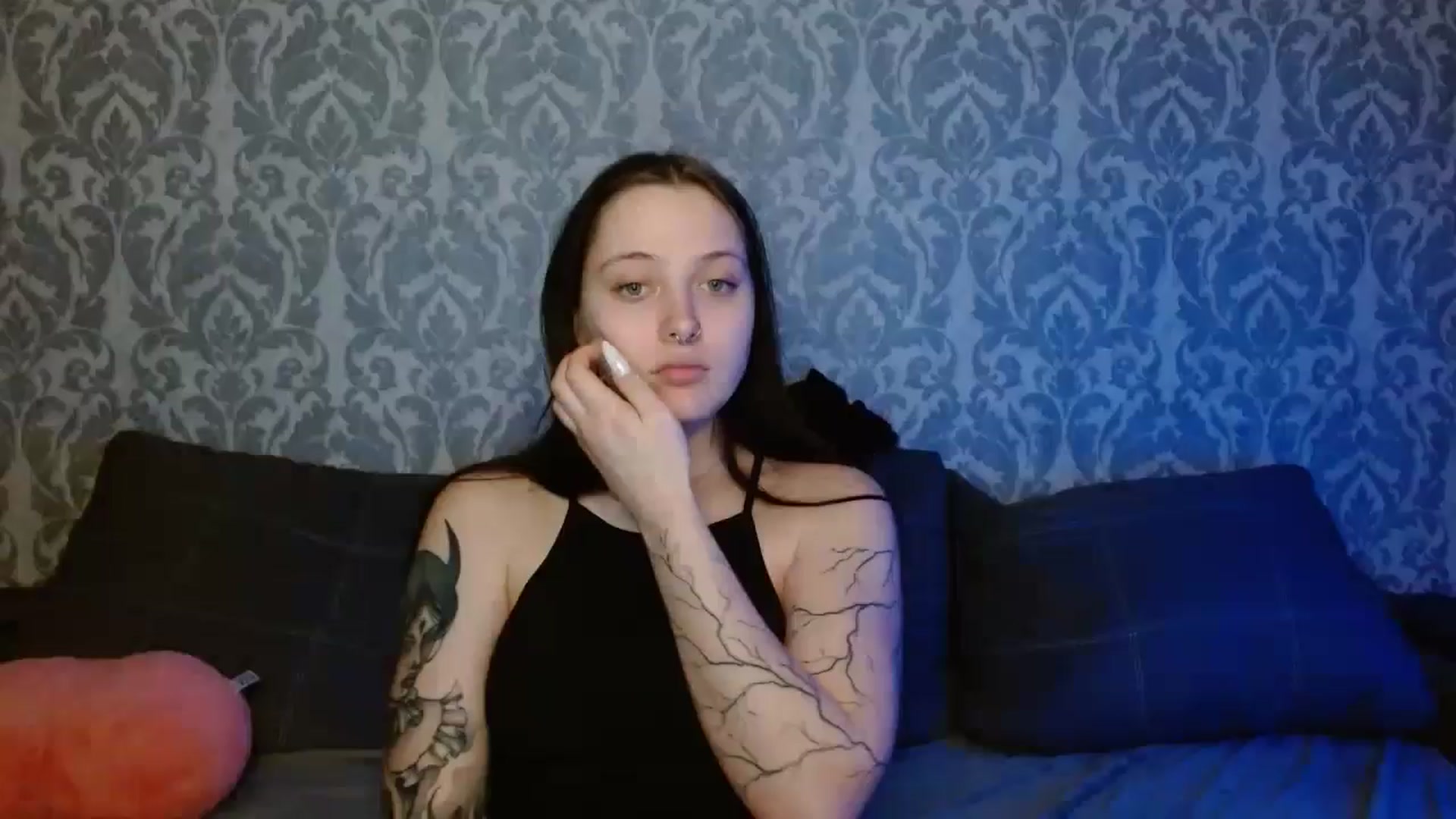 Gallery image thumbnail from AmyWard's myfreecams stream on, 04/03/2026, 14:10 image 5 of 20