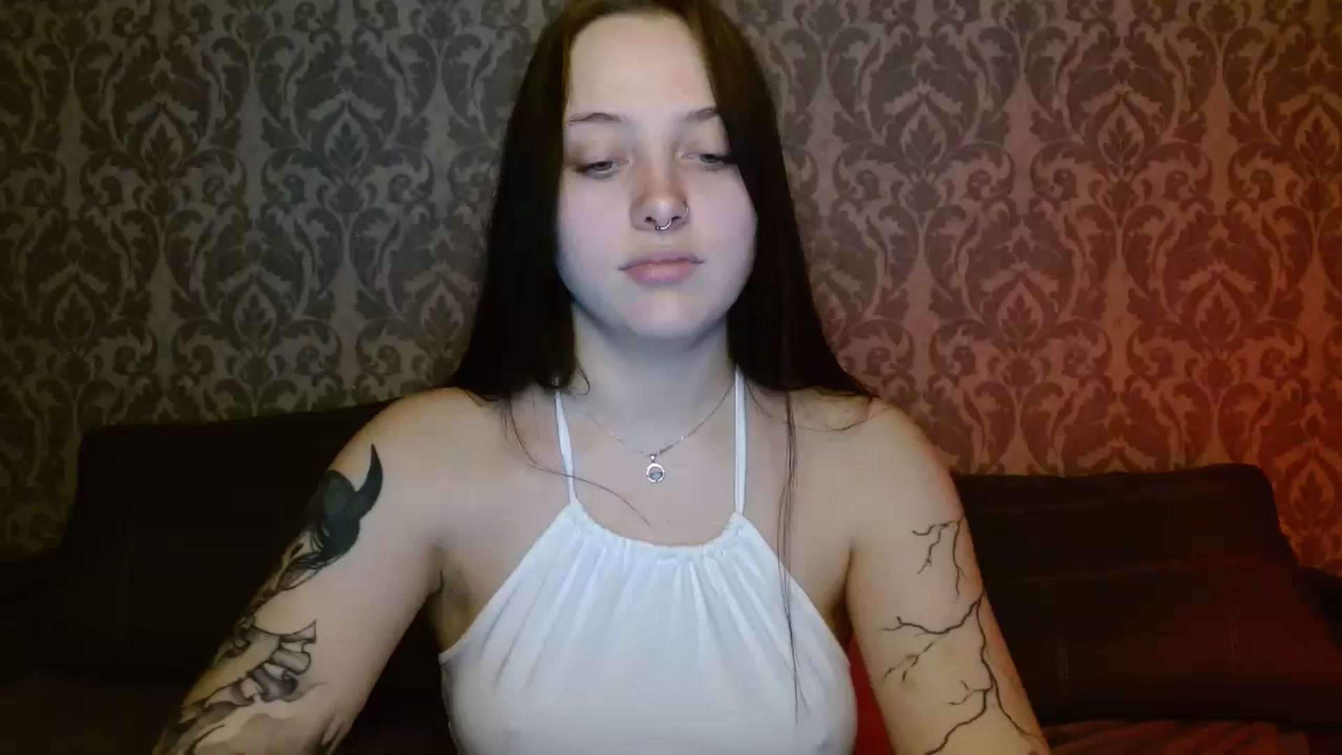 Gallery image thumbnail from AmyWard's myfreecams stream on, 04/04/2026, 15:01 image 13 of 20