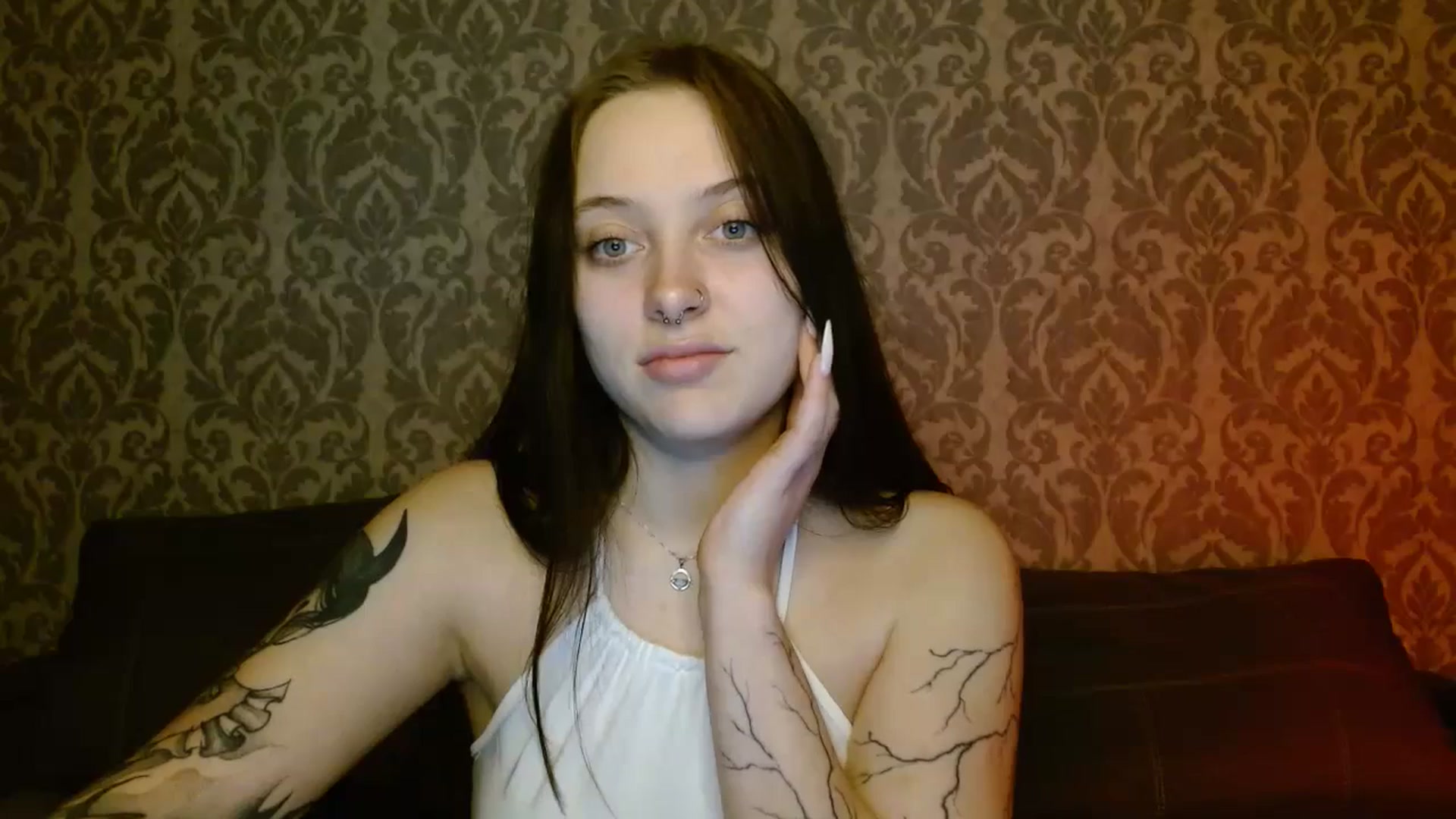 Gallery image thumbnail from AmyWard's myfreecams stream on, 04/04/2026, 15:48 image 16 of 20
