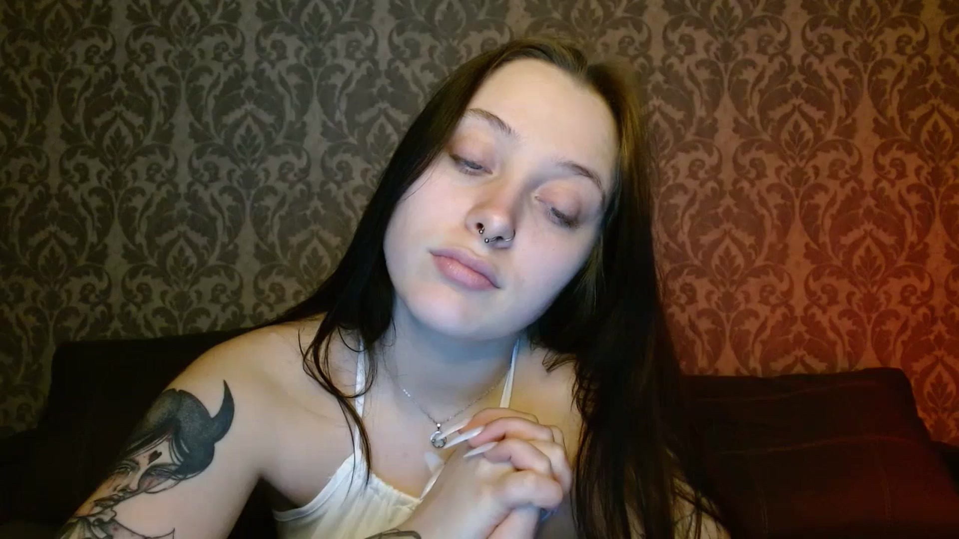Gallery image thumbnail from AmyWard's myfreecams stream on, 04/04/2026, 15:48 image 7 of 20