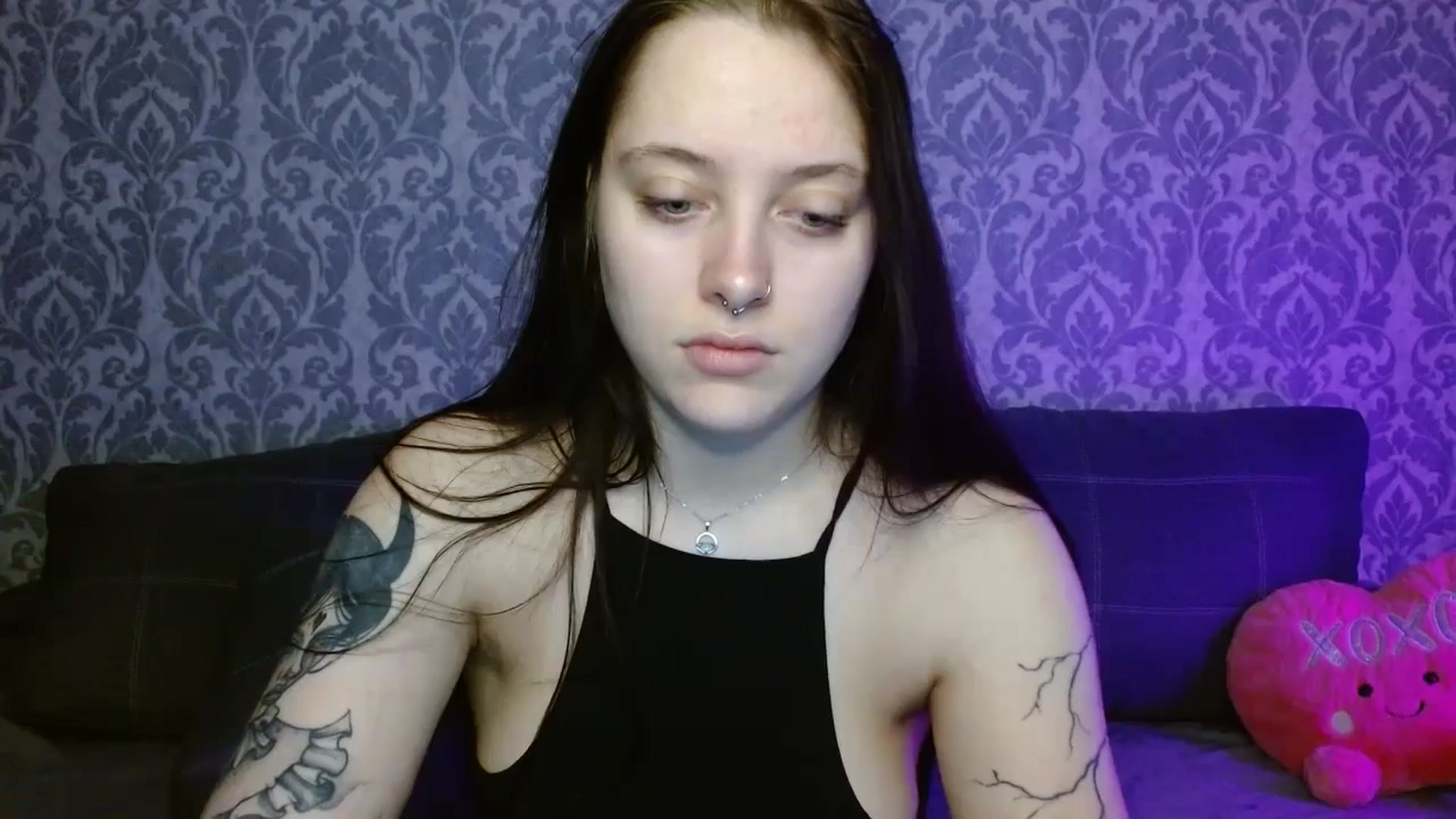 Gallery image thumbnail from AmyWard's myfreecams stream on, 04/05/2026, 10:45 image 18 of 20