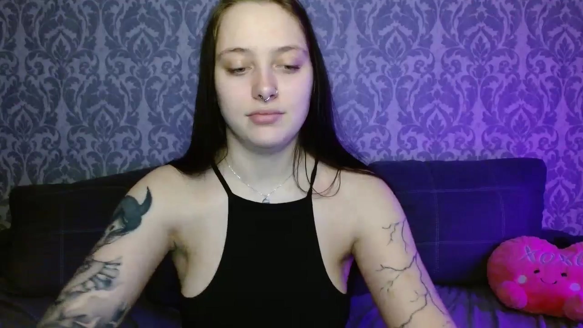 Gallery image thumbnail from AmyWard's myfreecams stream on, 04/05/2026, 14:19 image 18 of 20