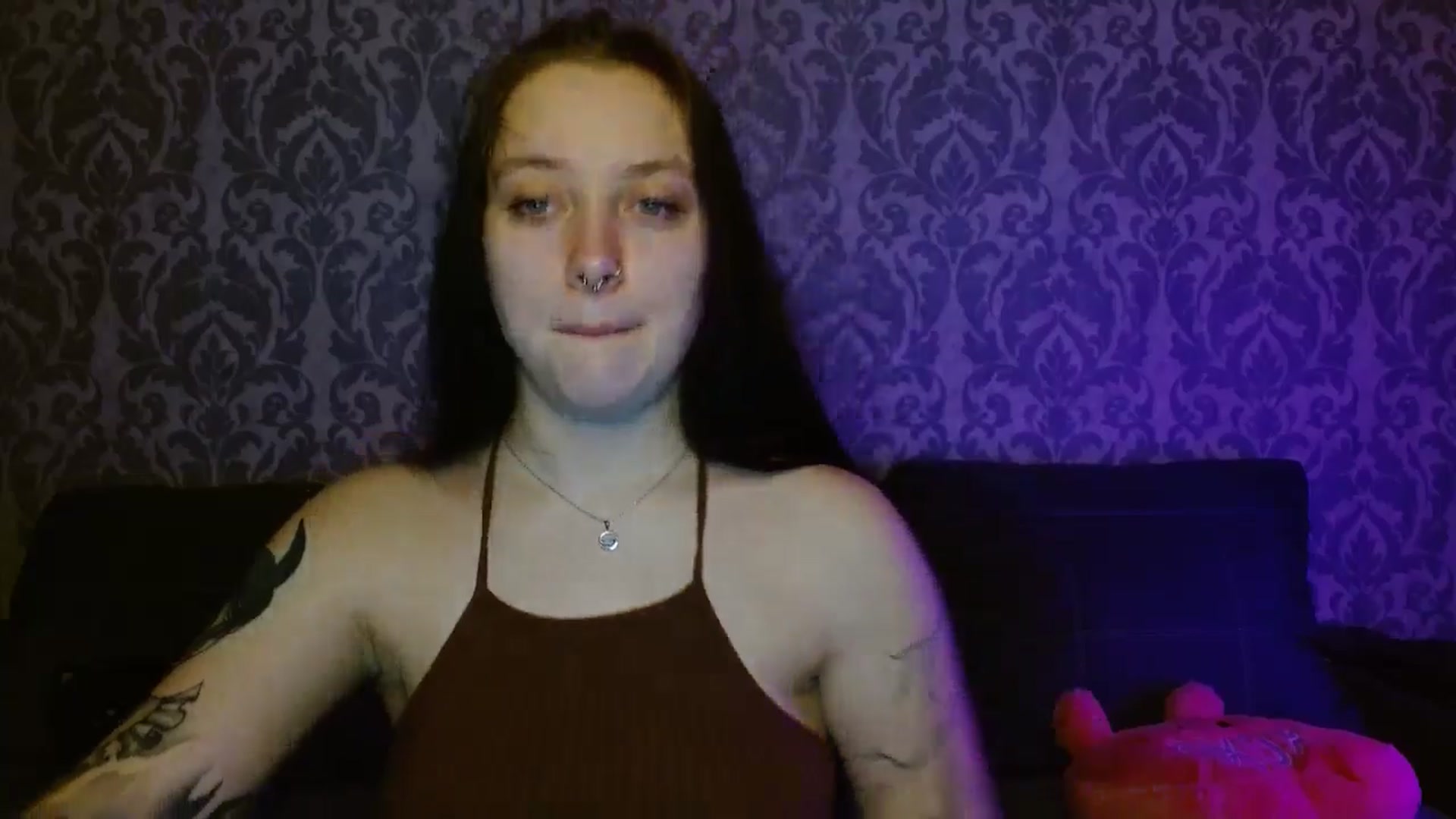 Gallery image thumbnail from AmyWard's myfreecams stream on, 04/06/2026, 12:12 image 9 of 20