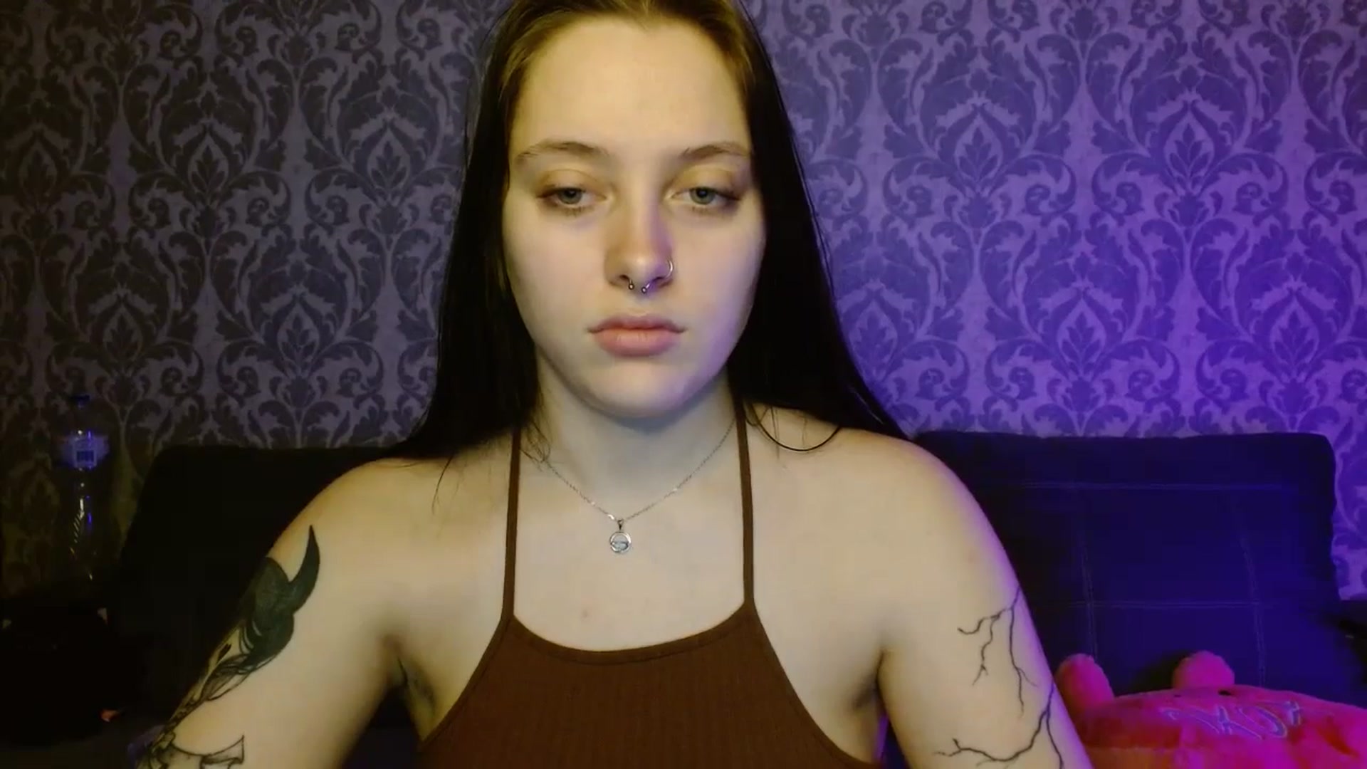 Gallery image thumbnail from AmyWard's myfreecams stream on, 04/06/2026, 13:07 image 5 of 20