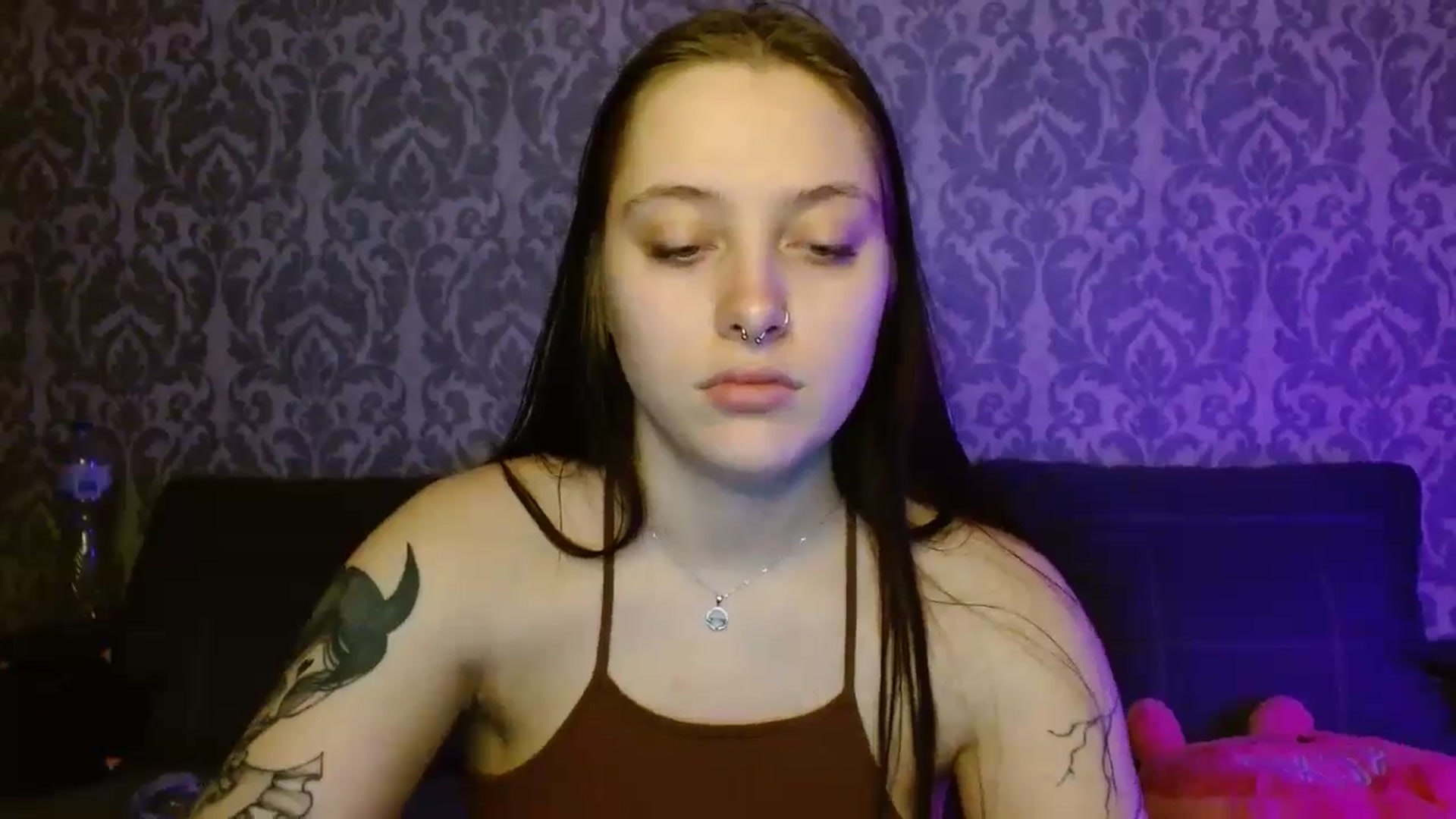 Gallery image thumbnail from AmyWard's myfreecams stream on, 04/06/2026, 13:07 image 4 of 20