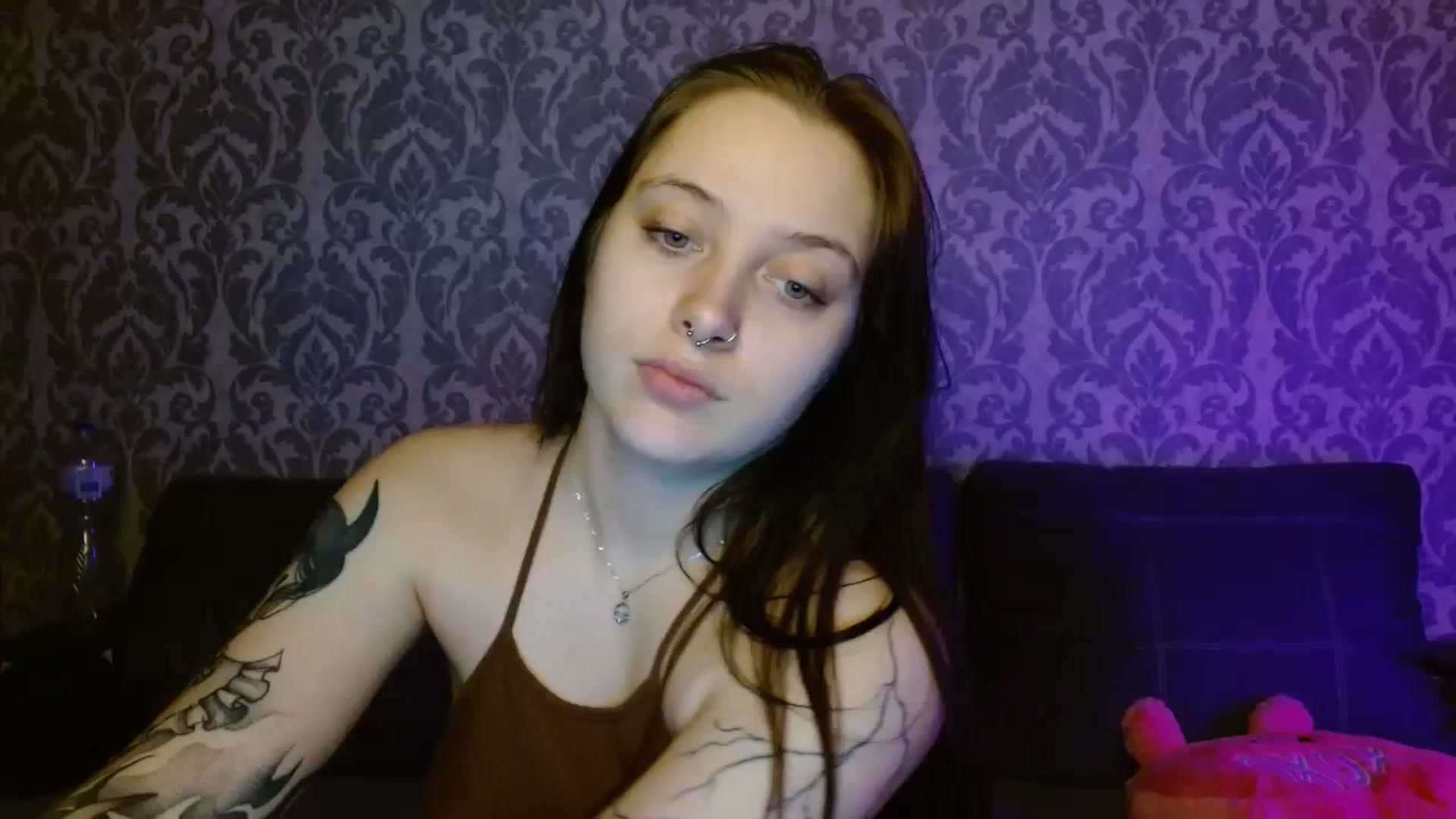 Gallery image thumbnail from AmyWard's myfreecams stream on, 04/06/2026, 13:07 image 14 of 20