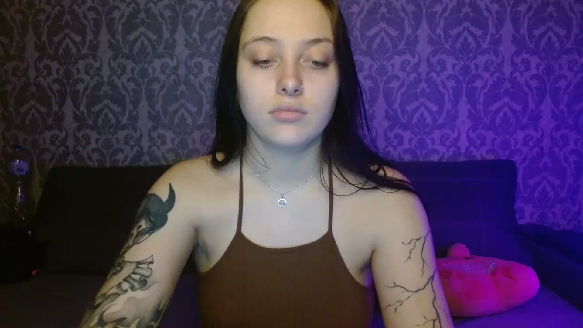 Gallery image thumbnail from AmyWard's myfreecams stream on, 04/06/2026, 14:03 image 3 of 20