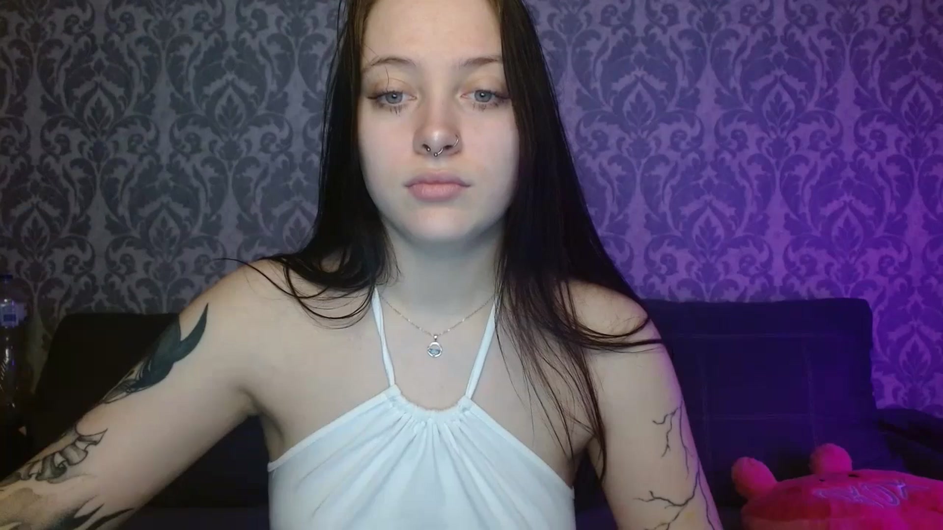Gallery image thumbnail from AmyWard's myfreecams stream on, 04/07/2026, 09:35 image 5 of 20