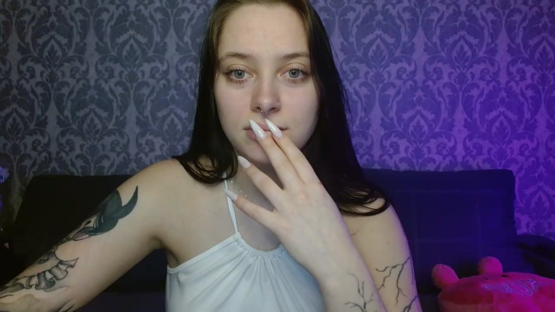 Gallery image thumbnail from AmyWard's myfreecams stream on, 04/07/2026, 11:15 image 10 of 20