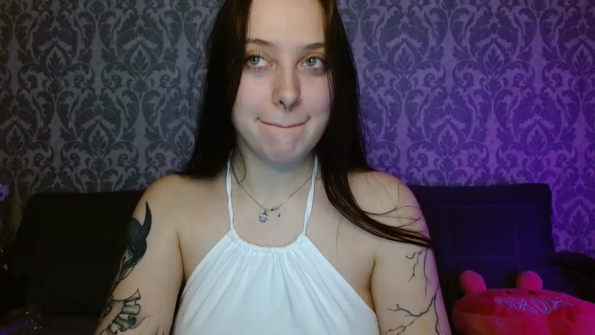 Gallery image thumbnail from AmyWard's myfreecams stream on, 04/07/2026, 12:48 image 12 of 20