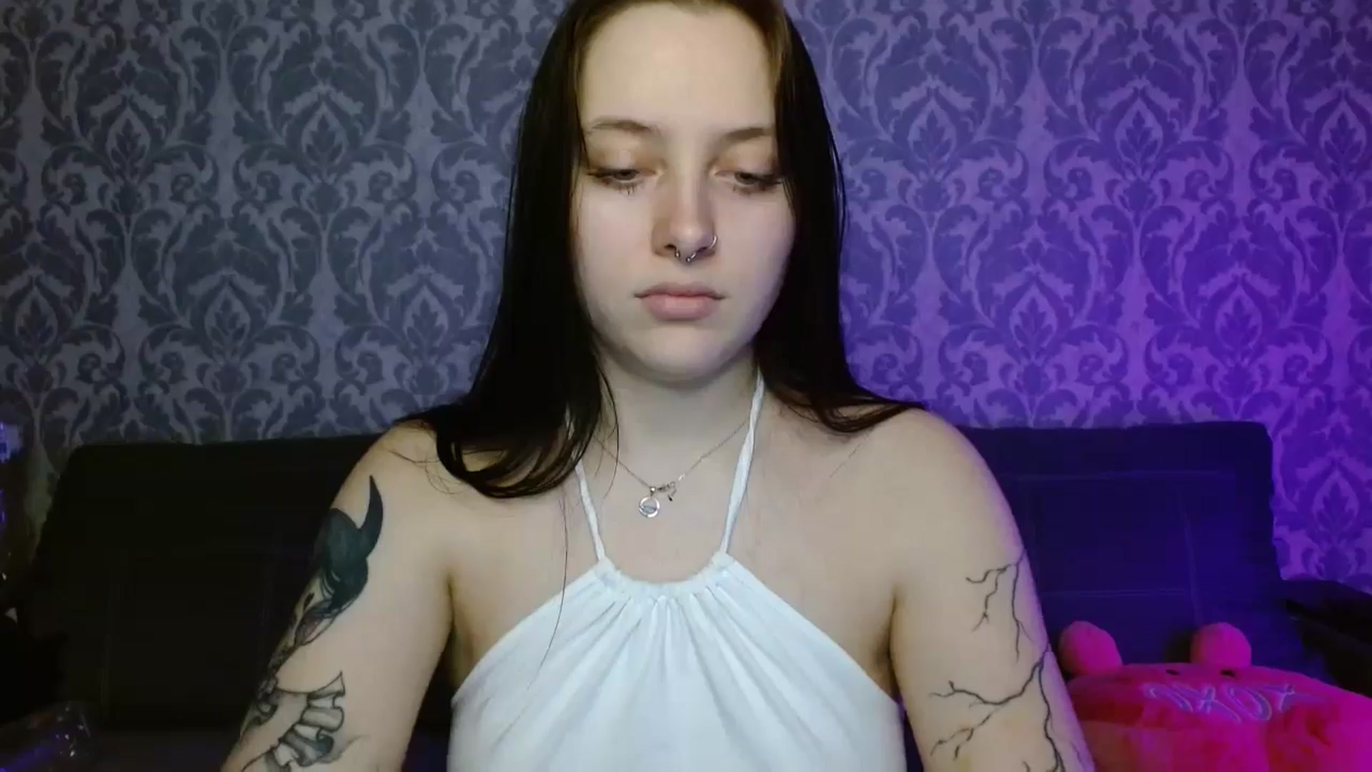 Gallery image thumbnail from AmyWard's myfreecams stream on, 04/07/2026, 13:23 image 3 of 20