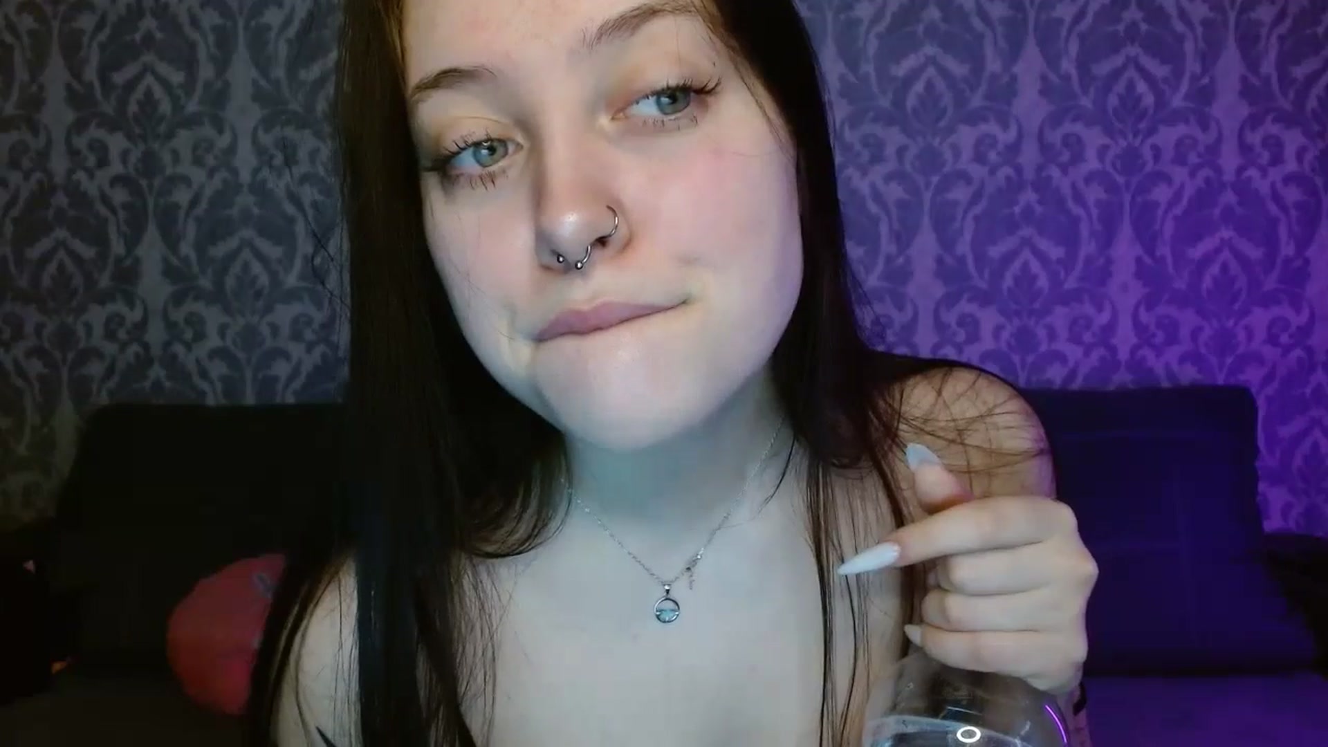 Gallery image thumbnail from AmyWard's myfreecams stream on, 04/08/2026, 11:06 image 3 of 20