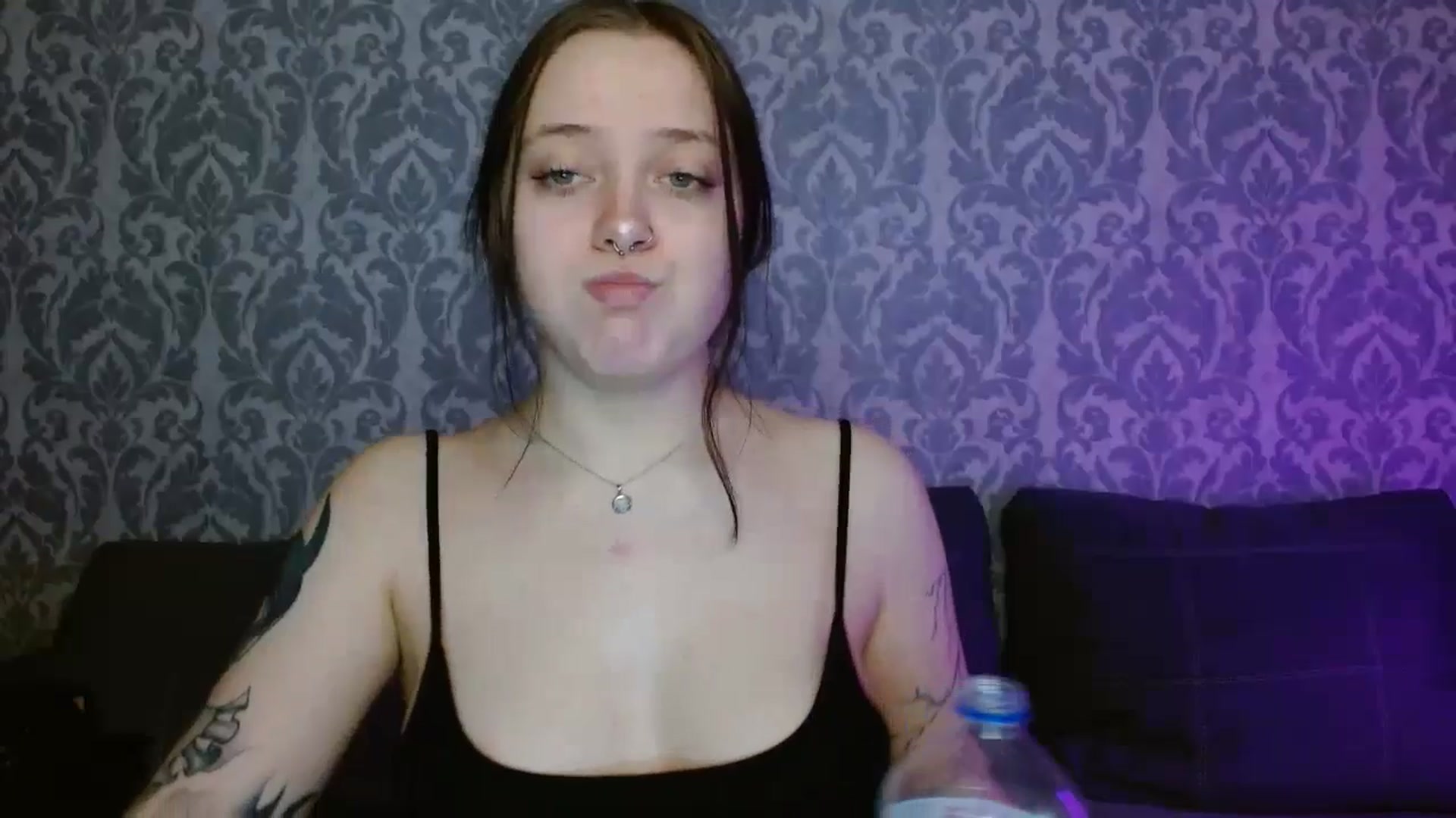 Gallery image thumbnail from AmyWard's myfreecams stream on, 04/09/2026, 11:18 image 6 of 20