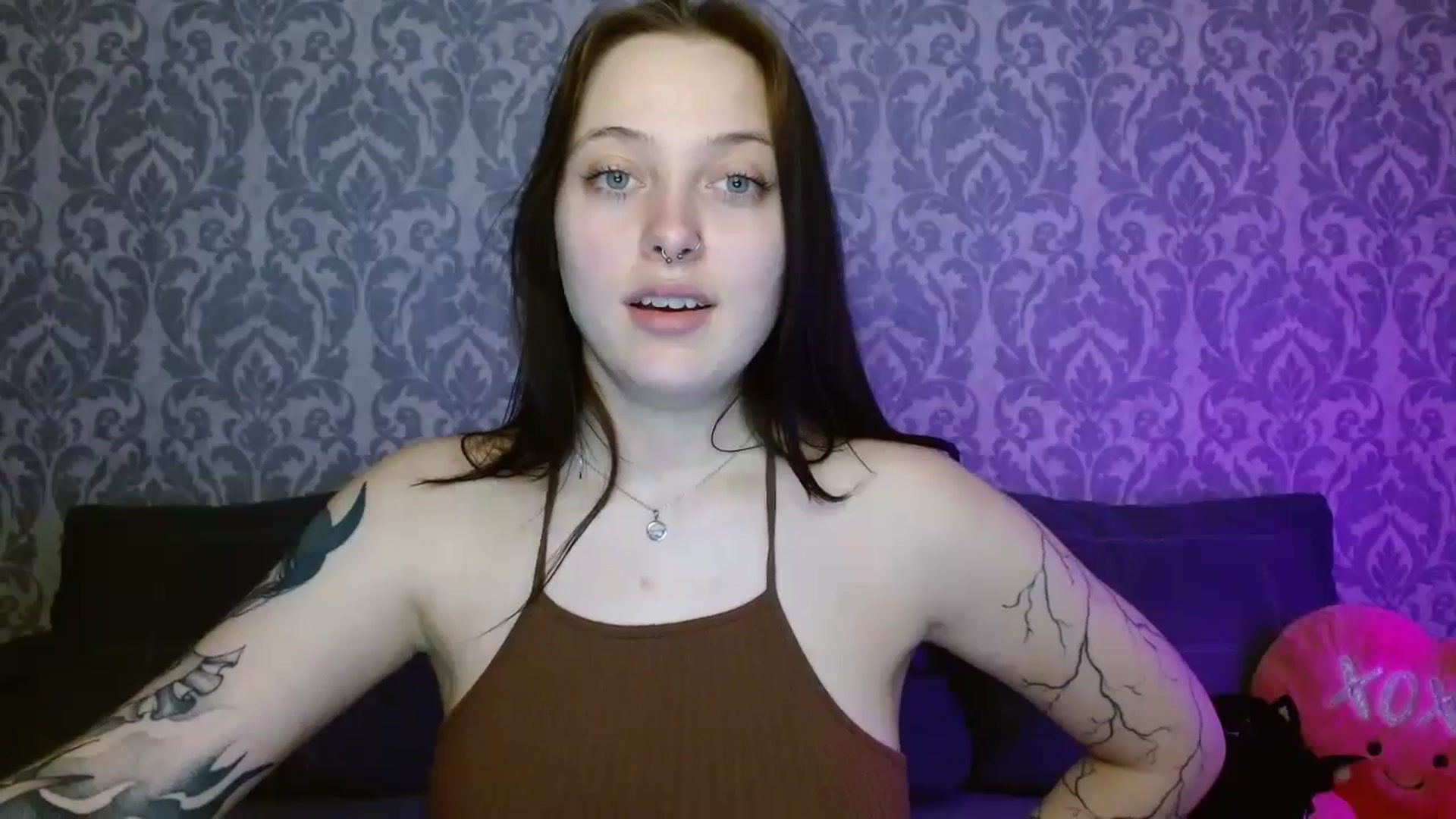 Gallery image thumbnail from AmyWard's myfreecams stream on, 04/12/2026, 13:37 image 8 of 20