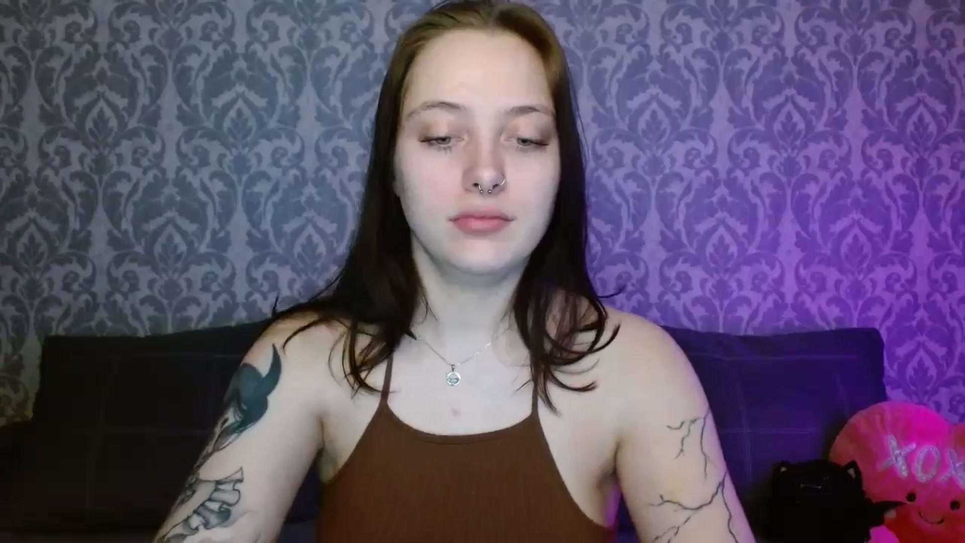Gallery image thumbnail from AmyWard's myfreecams stream on, 04/12/2026, 13:37 image 4 of 20