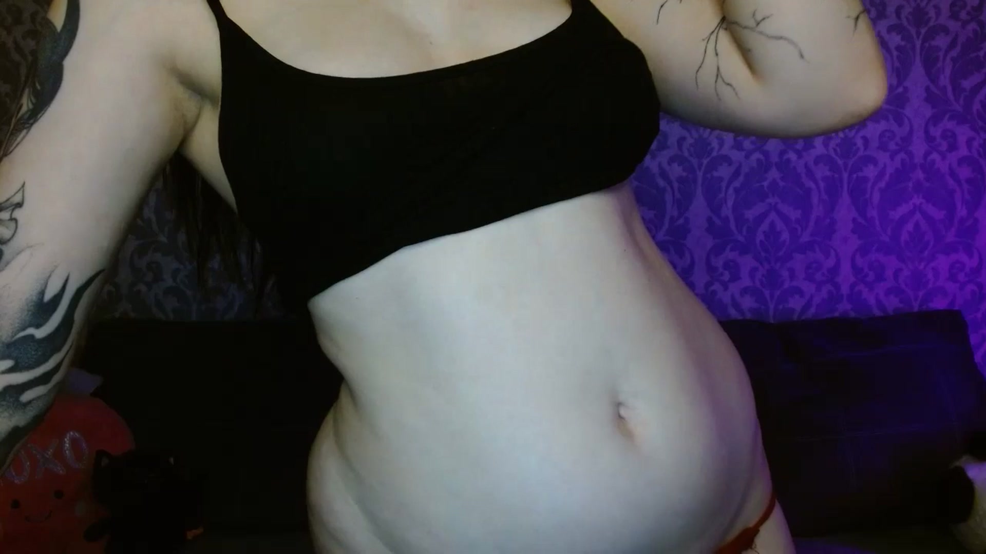Gallery image thumbnail from AmyWard's myfreecams stream on, 04/17/2026, 10:25 image 5 of 20