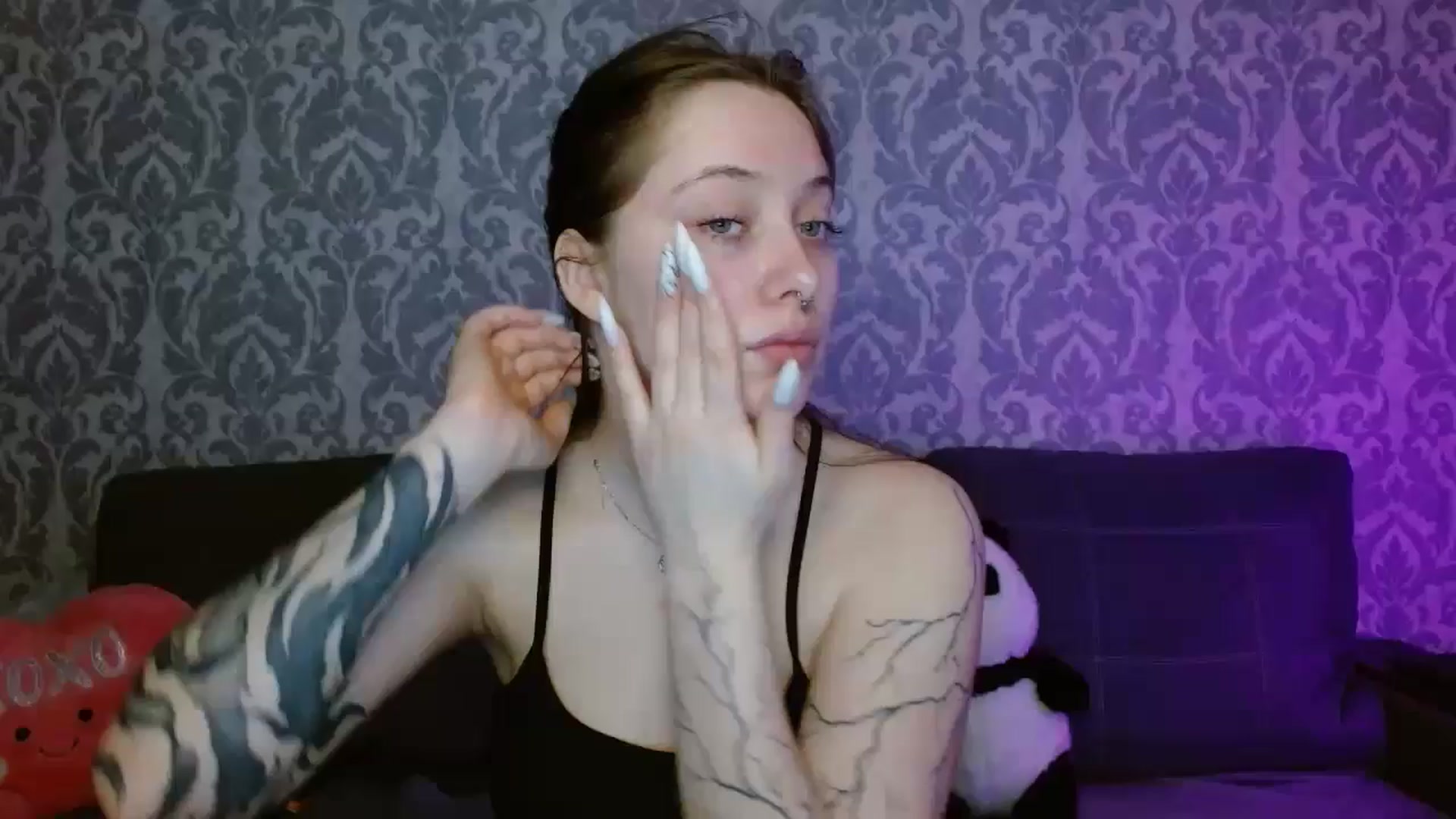 Gallery image thumbnail from AmyWard's myfreecams stream on, 04/18/2026, 09:03 image 11 of 20