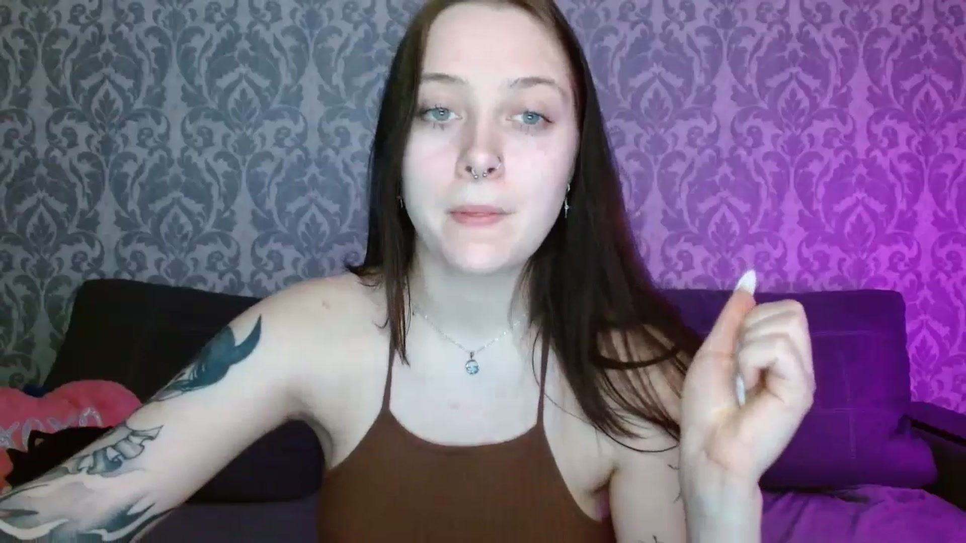 Gallery image thumbnail from AmyWard's myfreecams stream on, 04/19/2026, 10:17 image 11 of 20