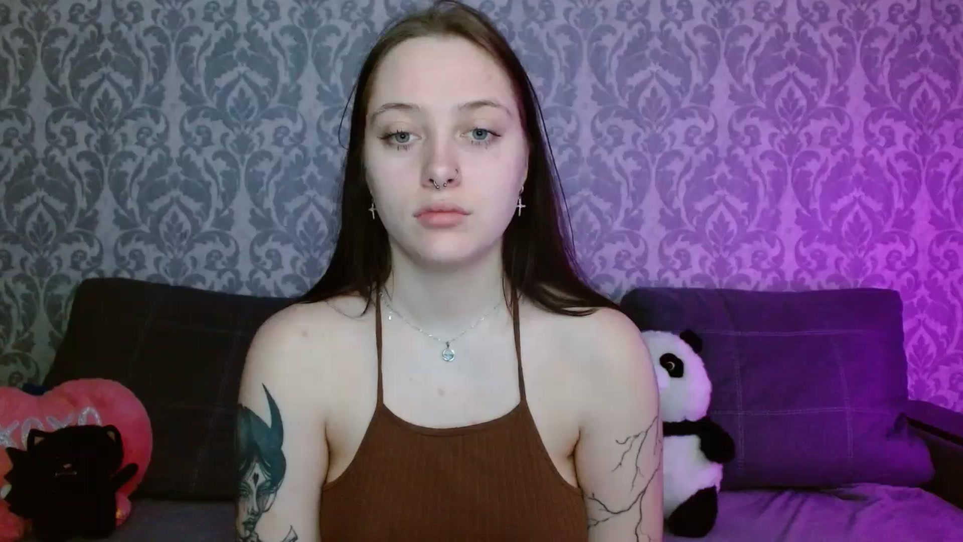 Gallery image thumbnail from AmyWard's myfreecams stream on, 04/19/2026, 10:17 image 3 of 20