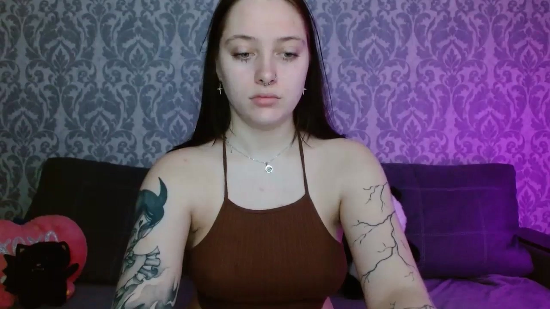 Gallery image thumbnail from AmyWard's myfreecams stream on, 04/19/2026, 10:17 image 2 of 20