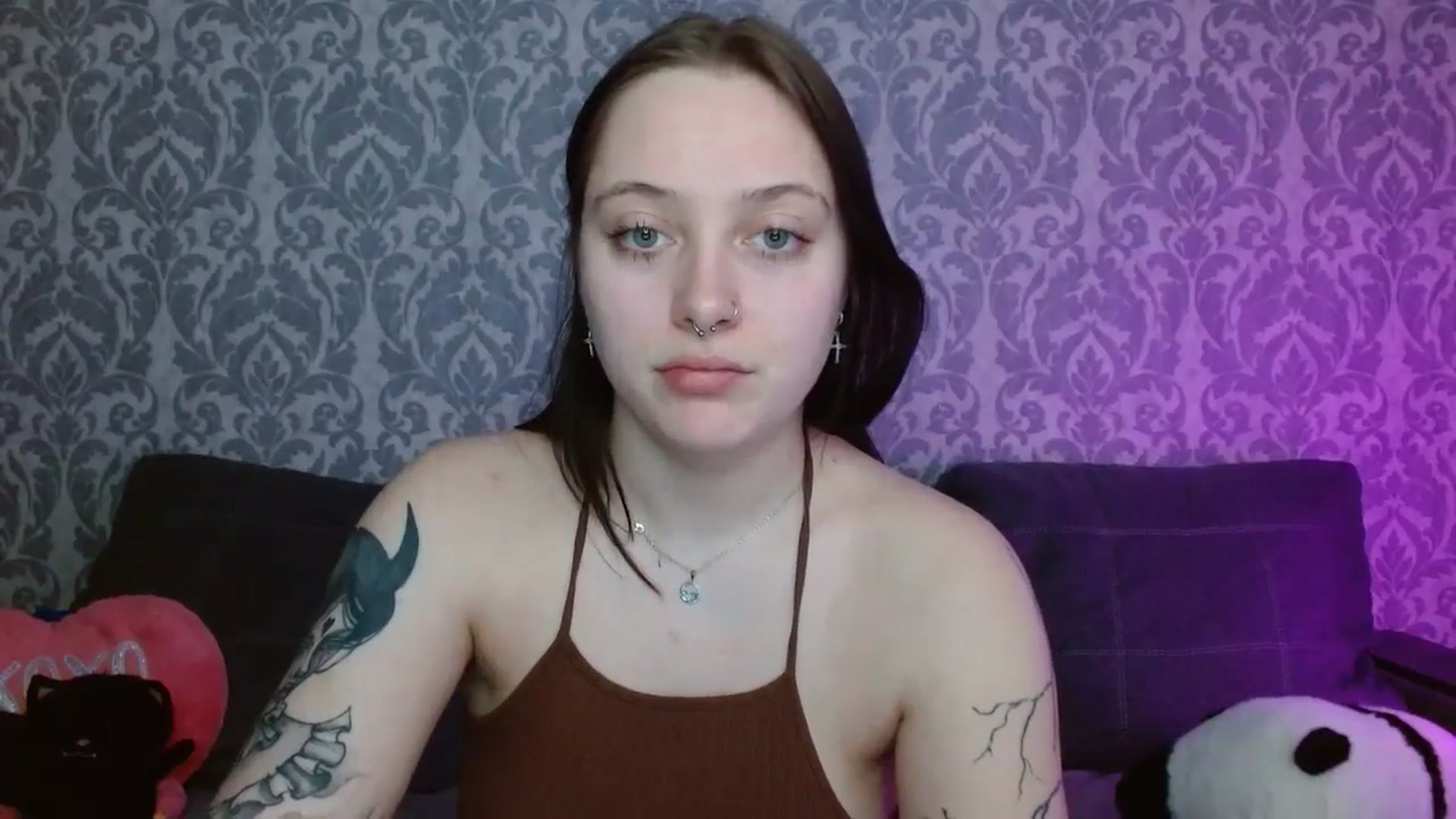 Gallery image thumbnail from AmyWard's myfreecams stream on, 04/19/2026, 12:38 image 3 of 20