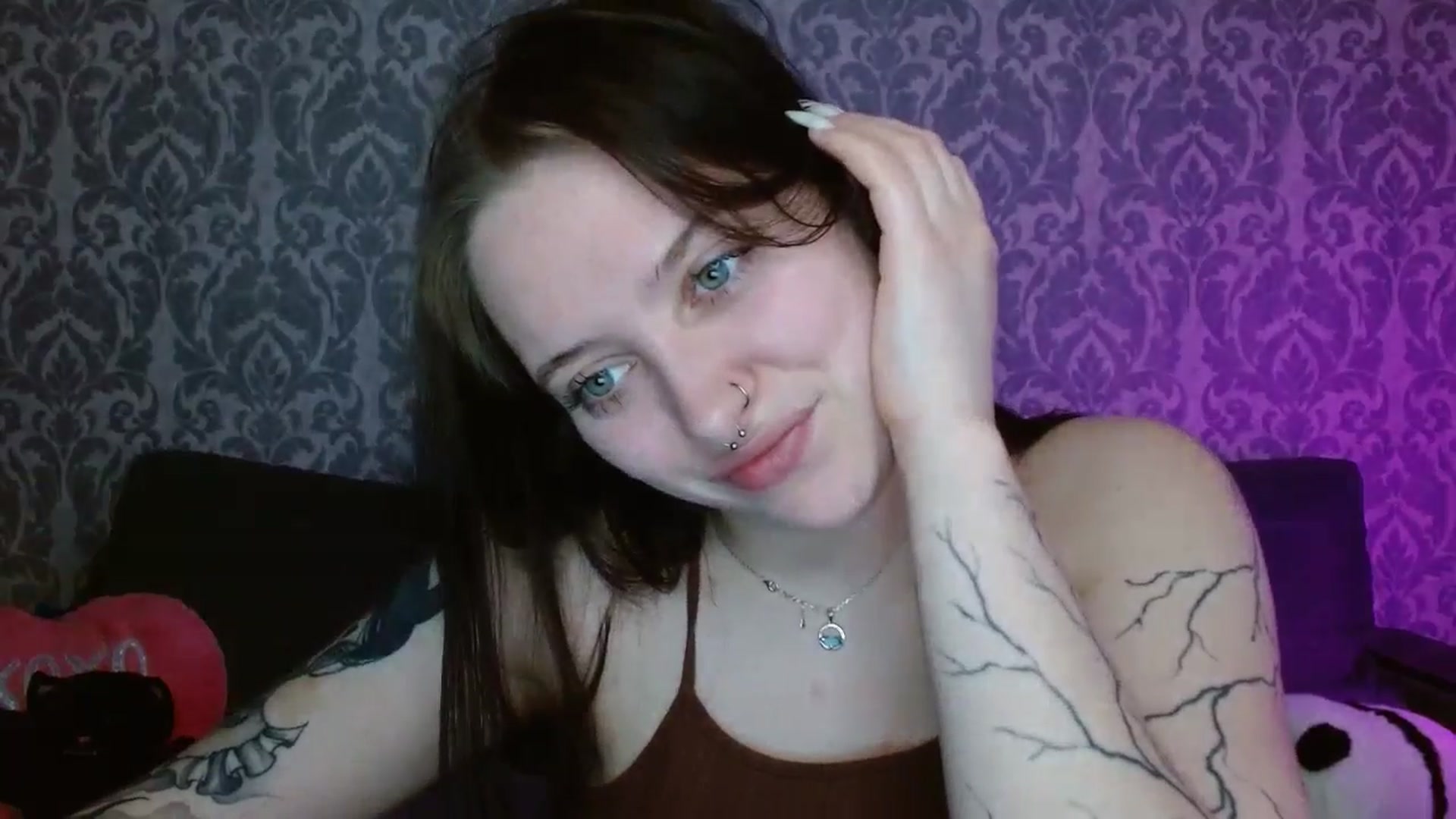 Gallery image thumbnail from AmyWard's myfreecams stream on, 04/19/2026, 12:38 image 7 of 20