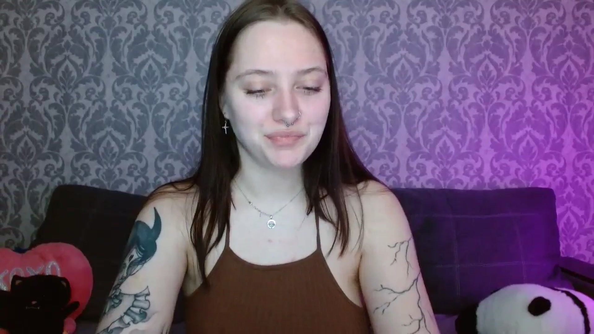 Gallery image thumbnail from AmyWard's myfreecams stream on, 04/19/2026, 12:38 image 4 of 20