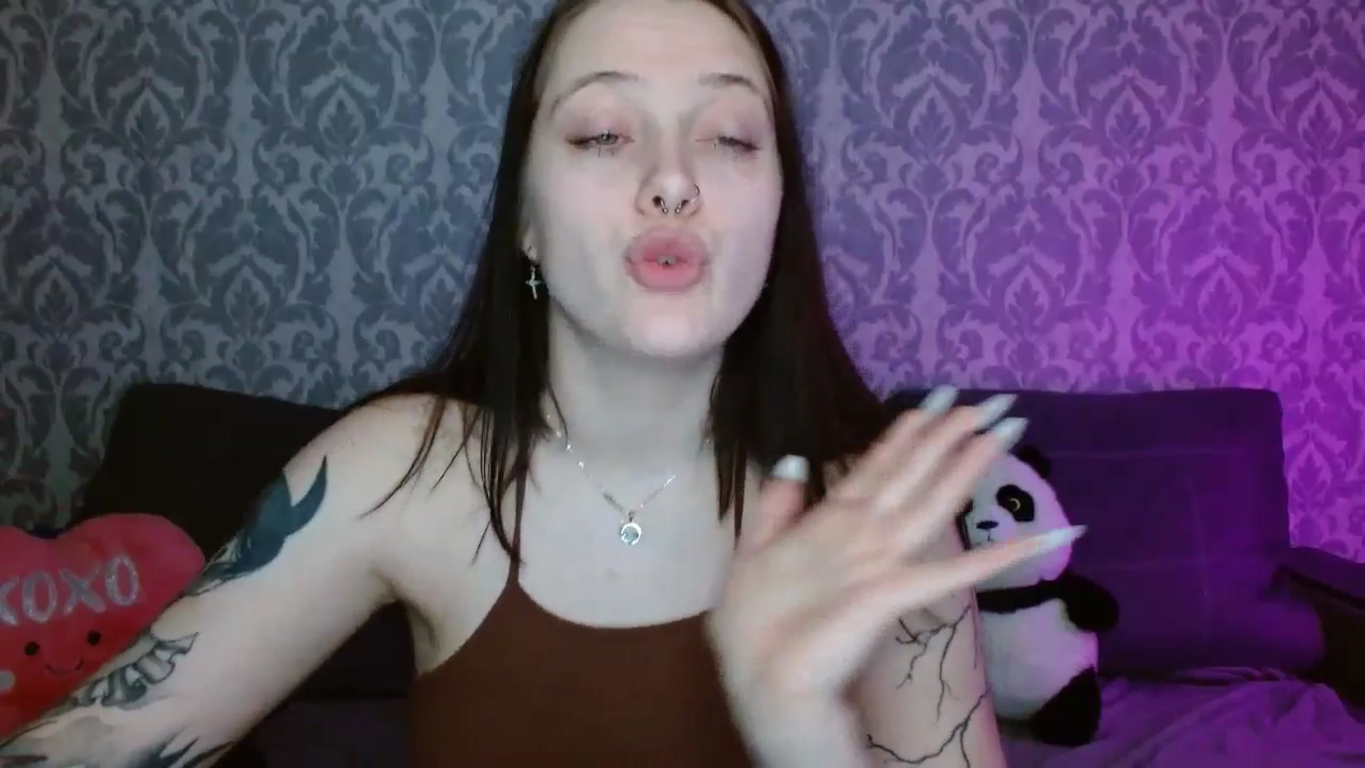 Gallery image thumbnail from AmyWard's myfreecams stream on, 04/19/2026, 13:08 image 7 of 20