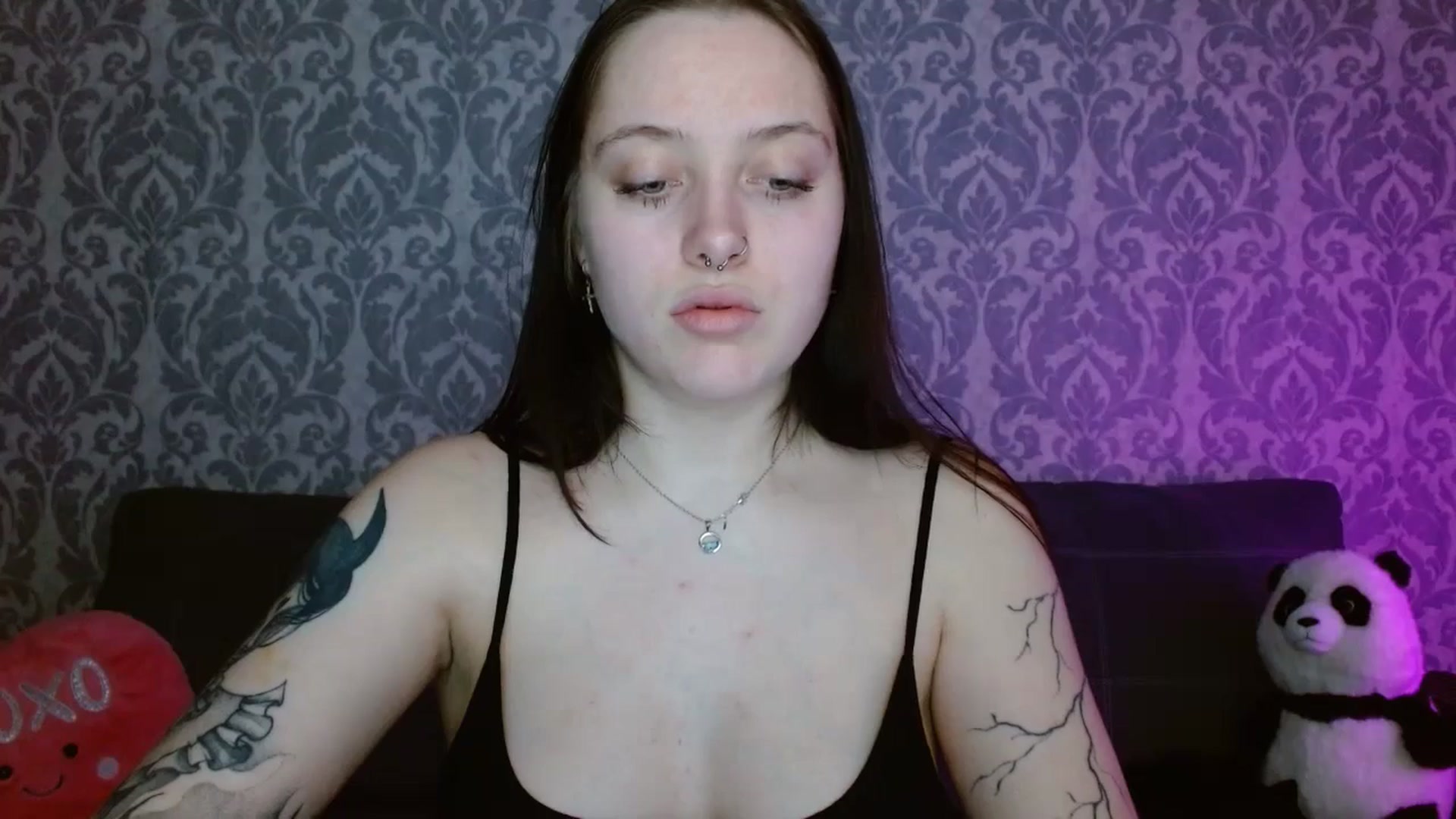 Gallery image thumbnail from AmyWard's myfreecams stream on, 04/20/2026, 12:00 image 16 of 20