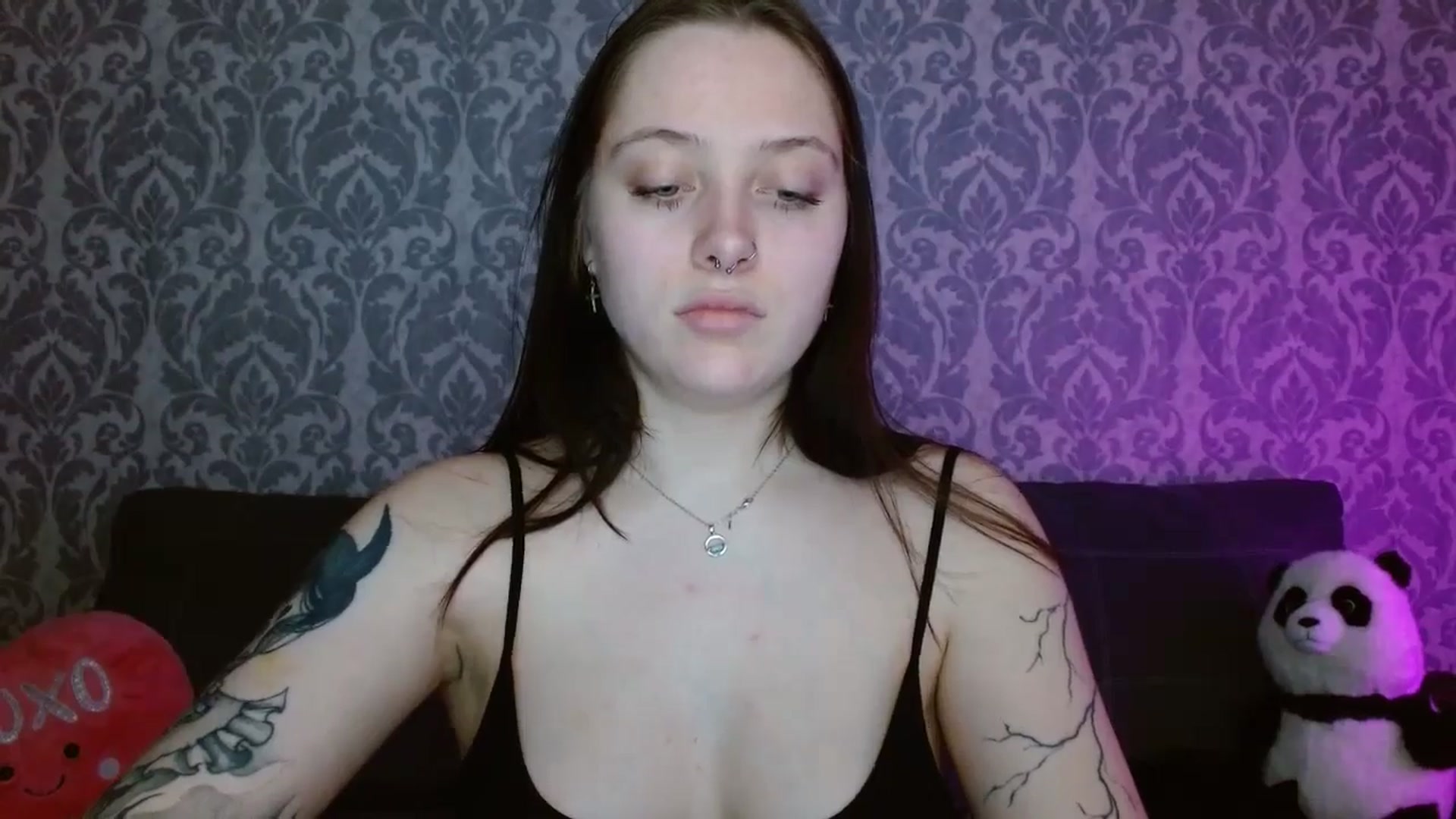 Gallery image thumbnail from AmyWard's myfreecams stream on, 04/20/2026, 12:00 image 17 of 20