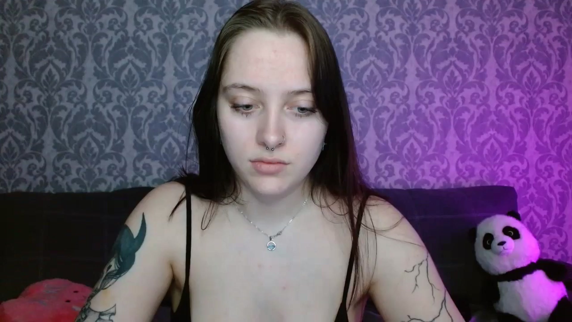 Gallery image thumbnail from AmyWard's myfreecams stream on, 04/20/2026, 13:02 image 8 of 20