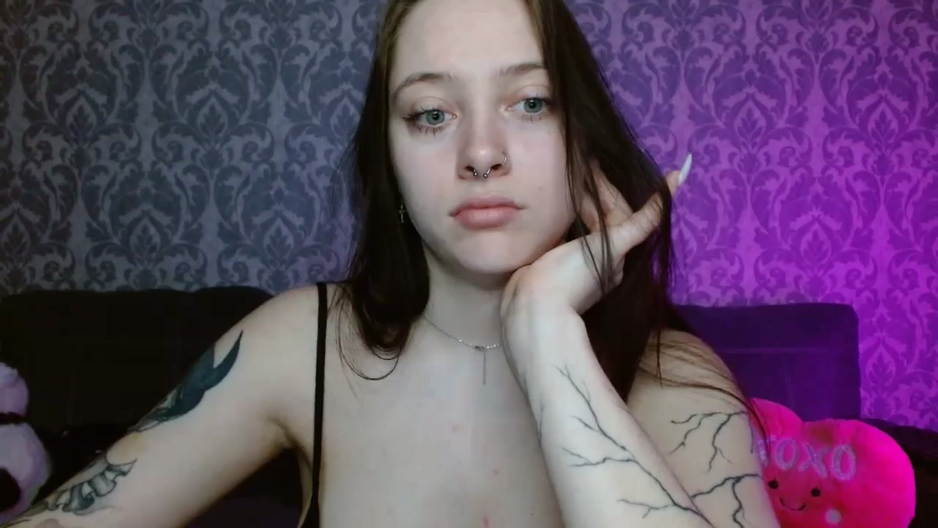 Gallery image thumbnail from AmyWard's myfreecams stream on, 04/21/2026, 08:44 image 12 of 20